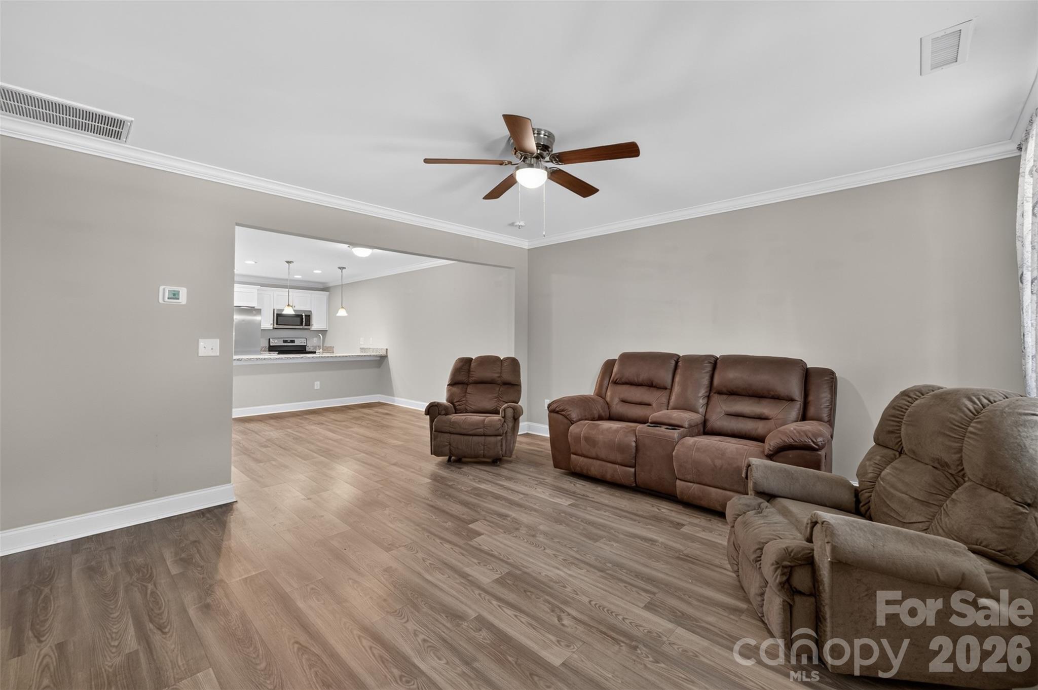 3919 Hemingway Drive NW — Hickory