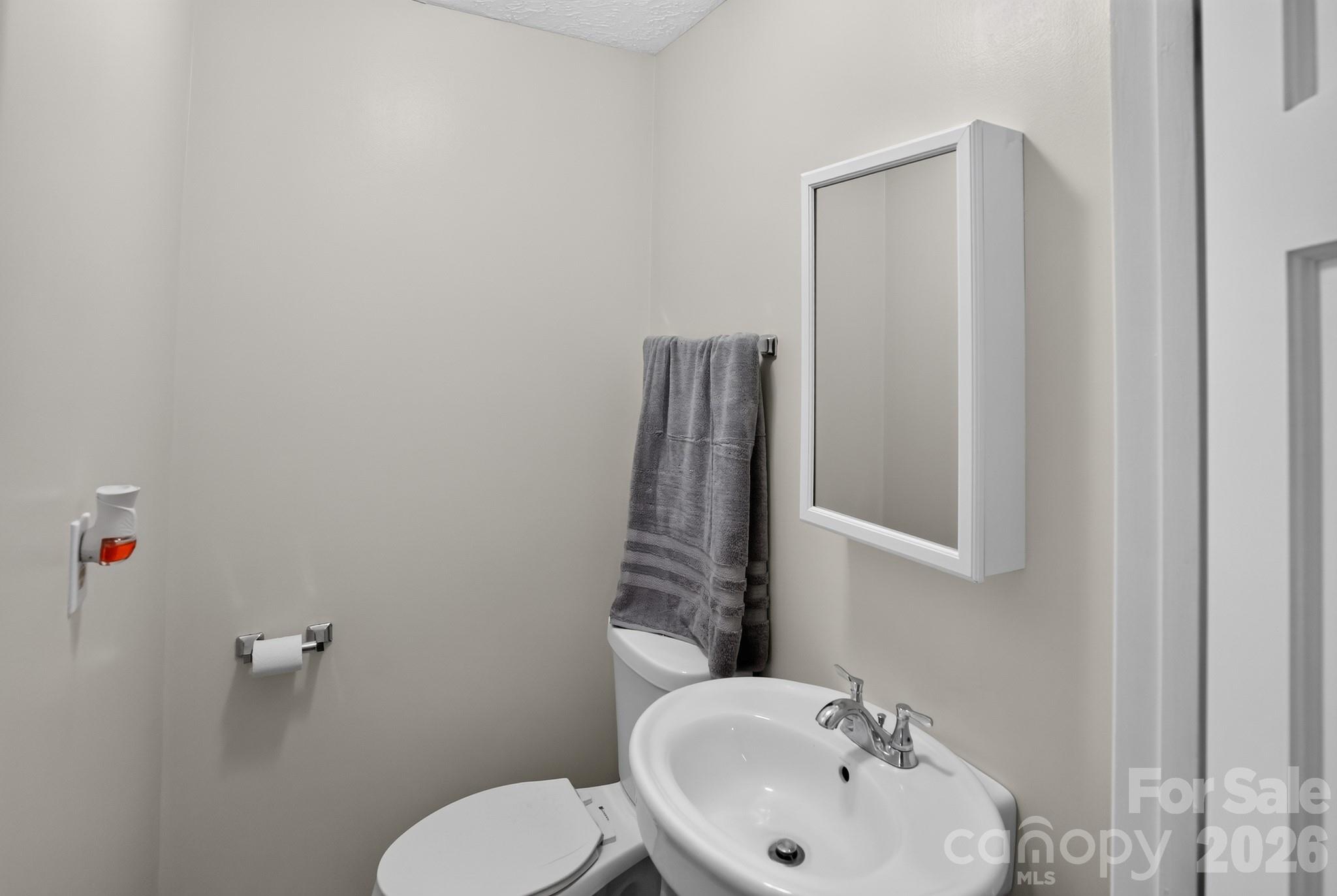 761 Bowles Farm Road — Statesville