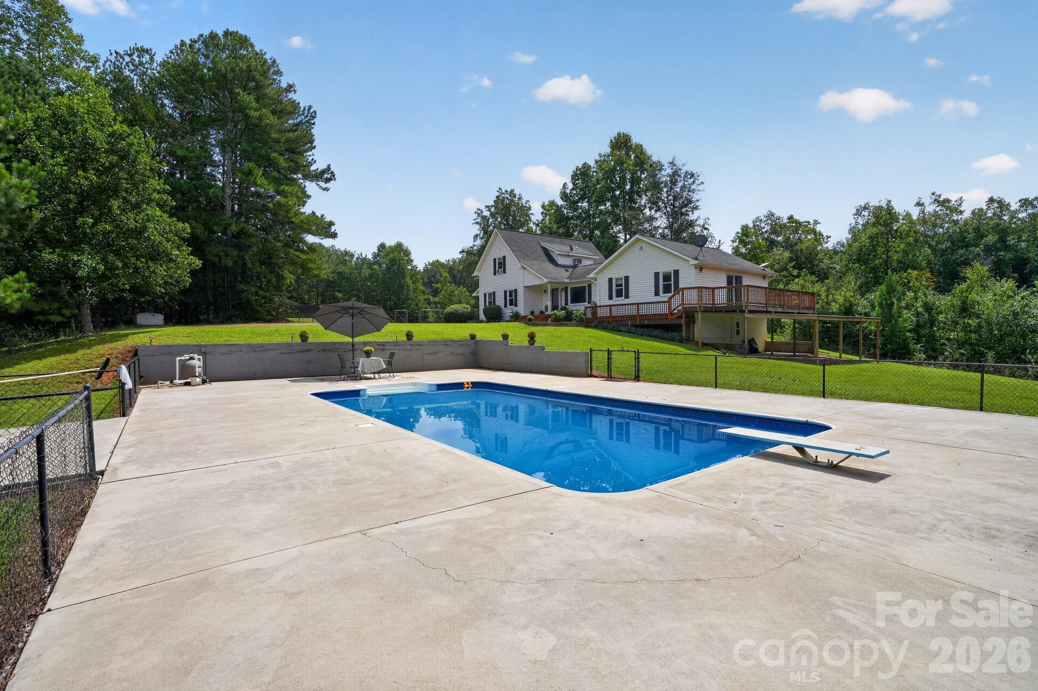 761 Bowles Farm Road — Statesville