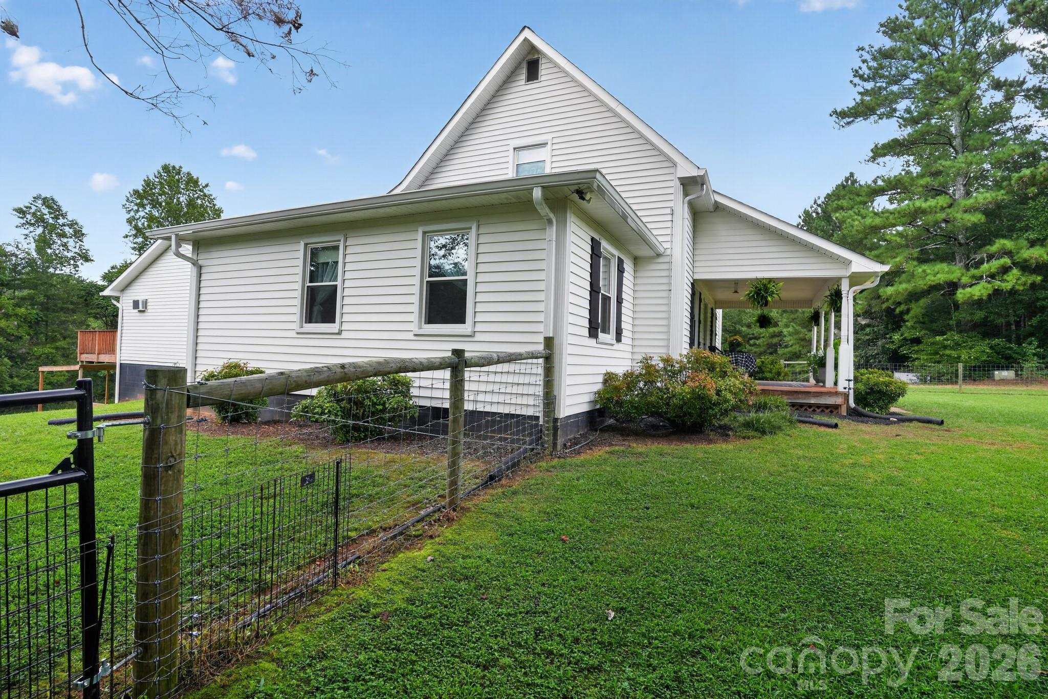 761 Bowles Farm Road — Statesville