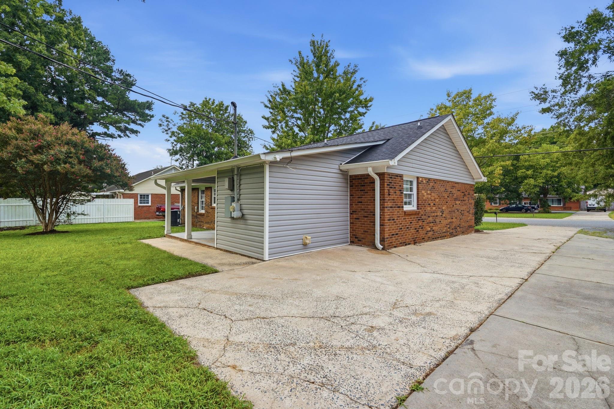 8208 Idlewild Road — Indian Trail