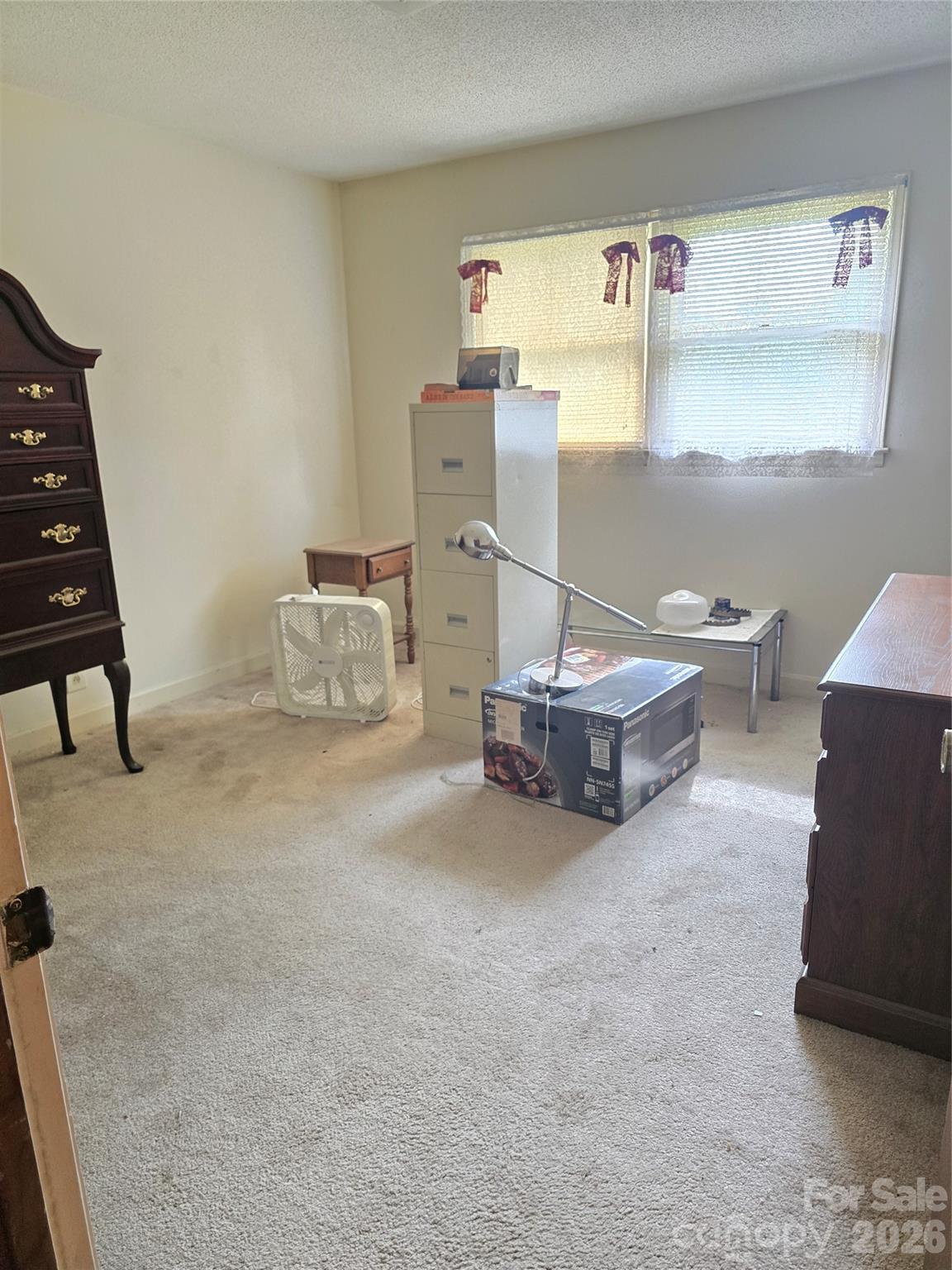 1603 Caromar Place NW — Concord