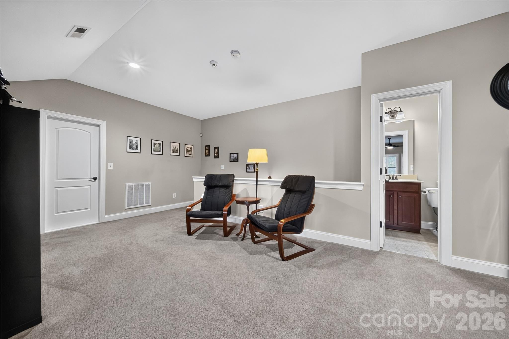12823 Forrester Avenue — Huntersville