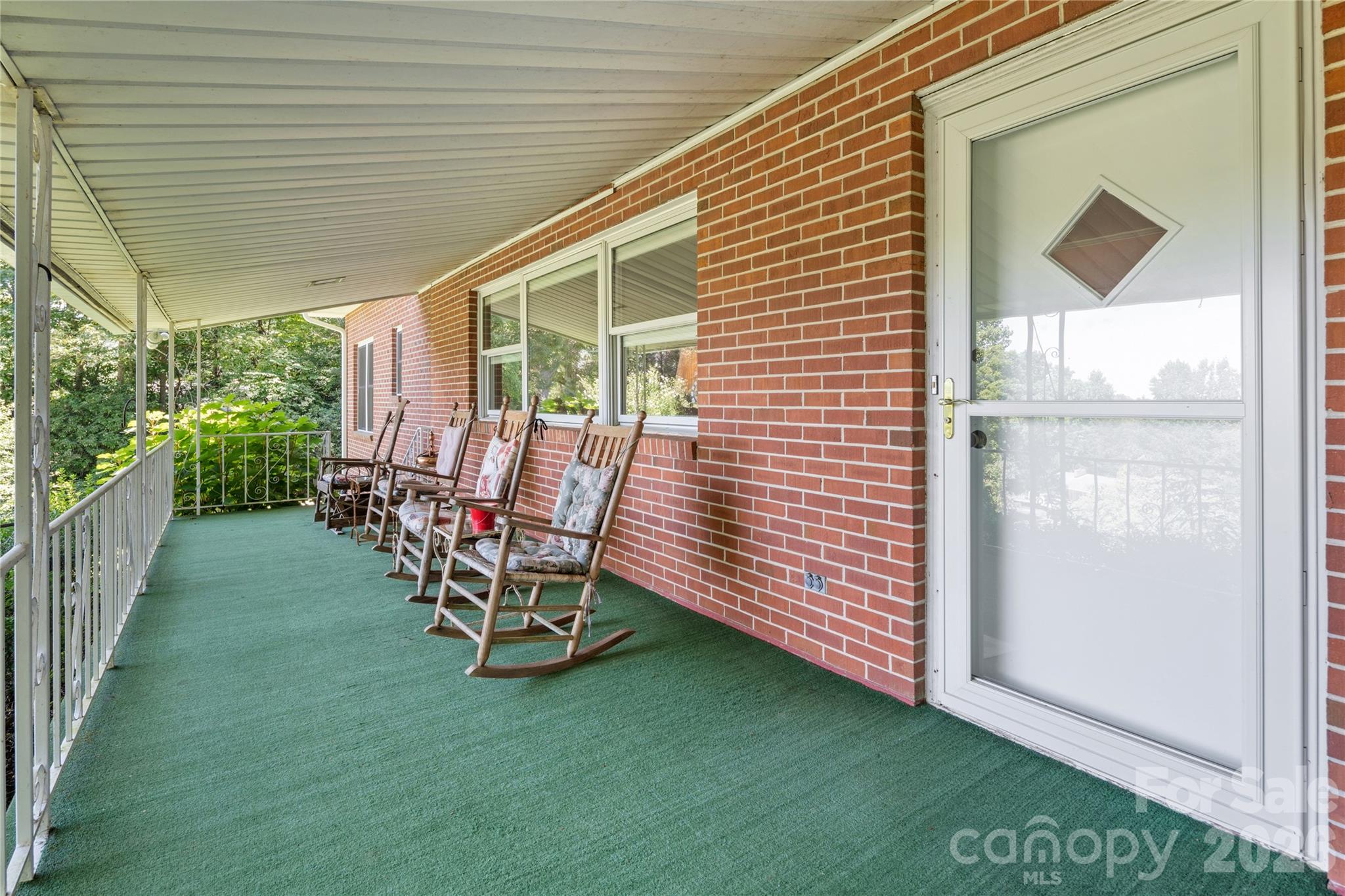 106 Holly Lane — Brevard