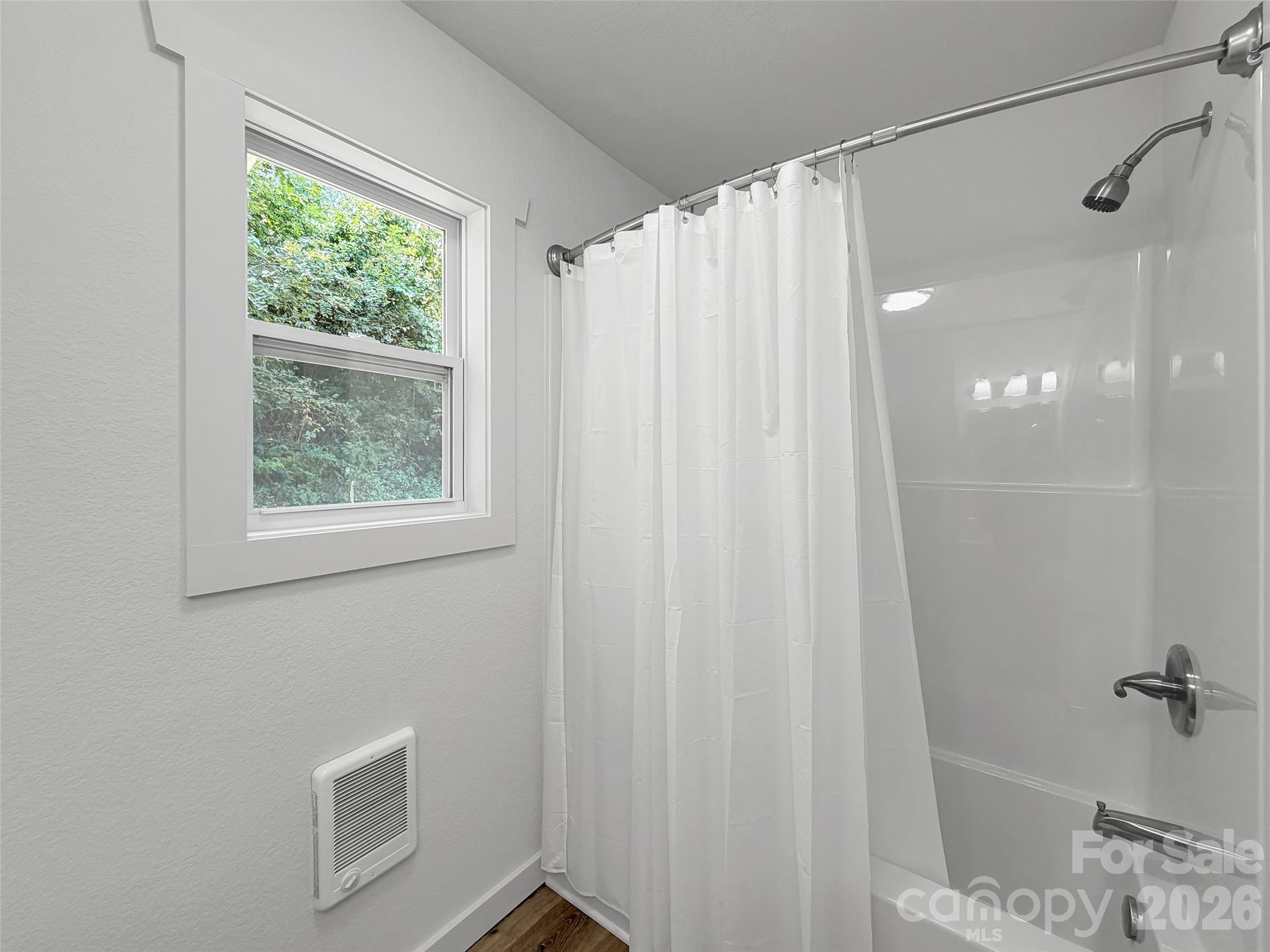 80 Mcelroy Street — Waynesville