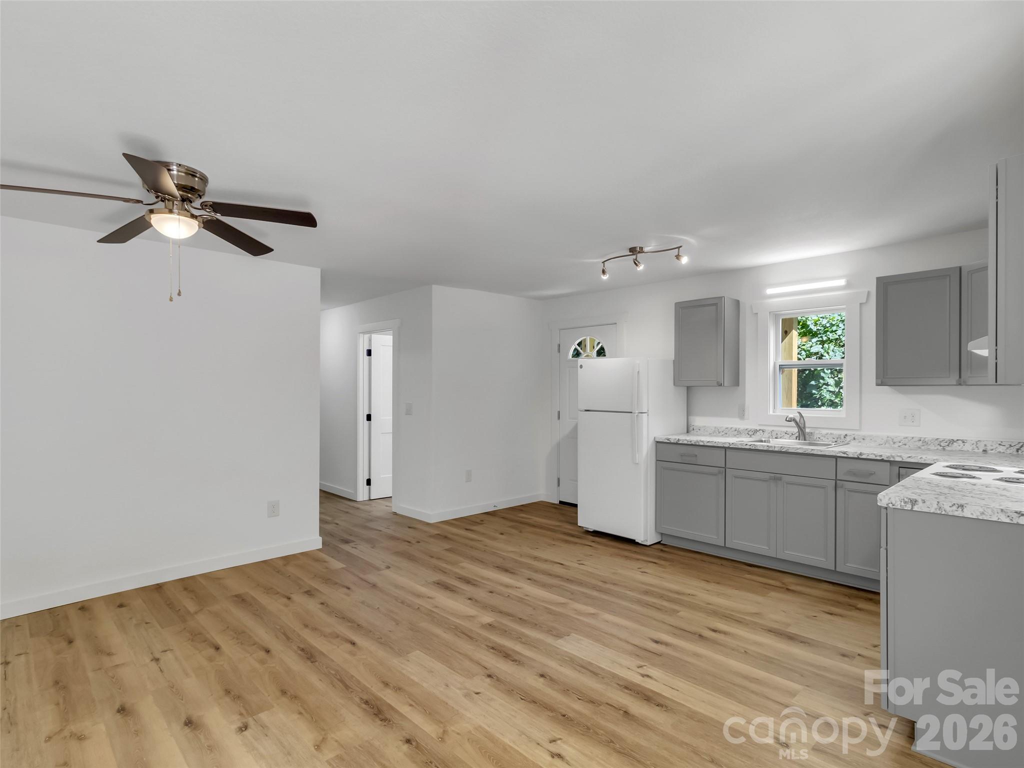 80 Mcelroy Street — Waynesville