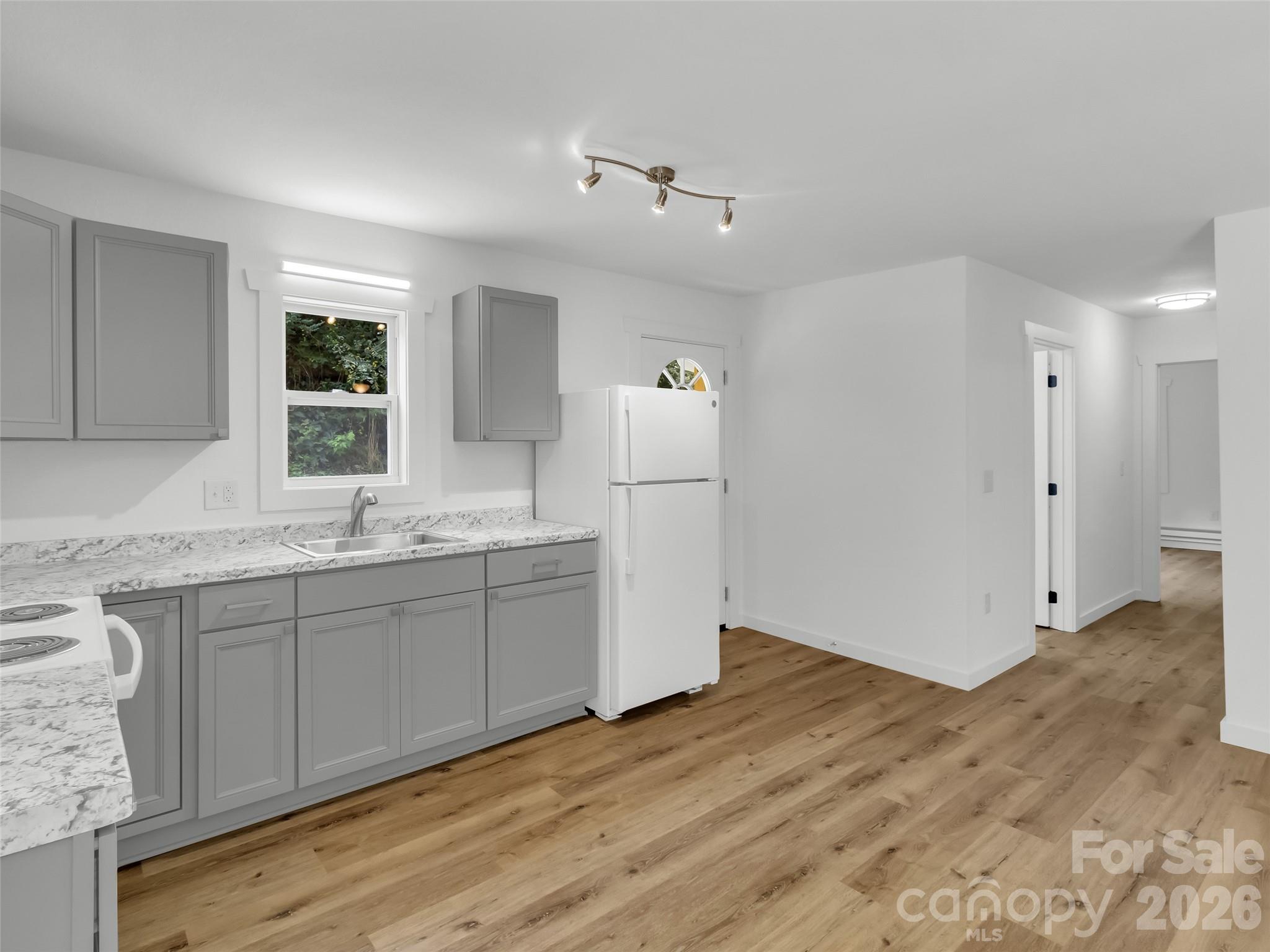 80 Mcelroy Street — Waynesville