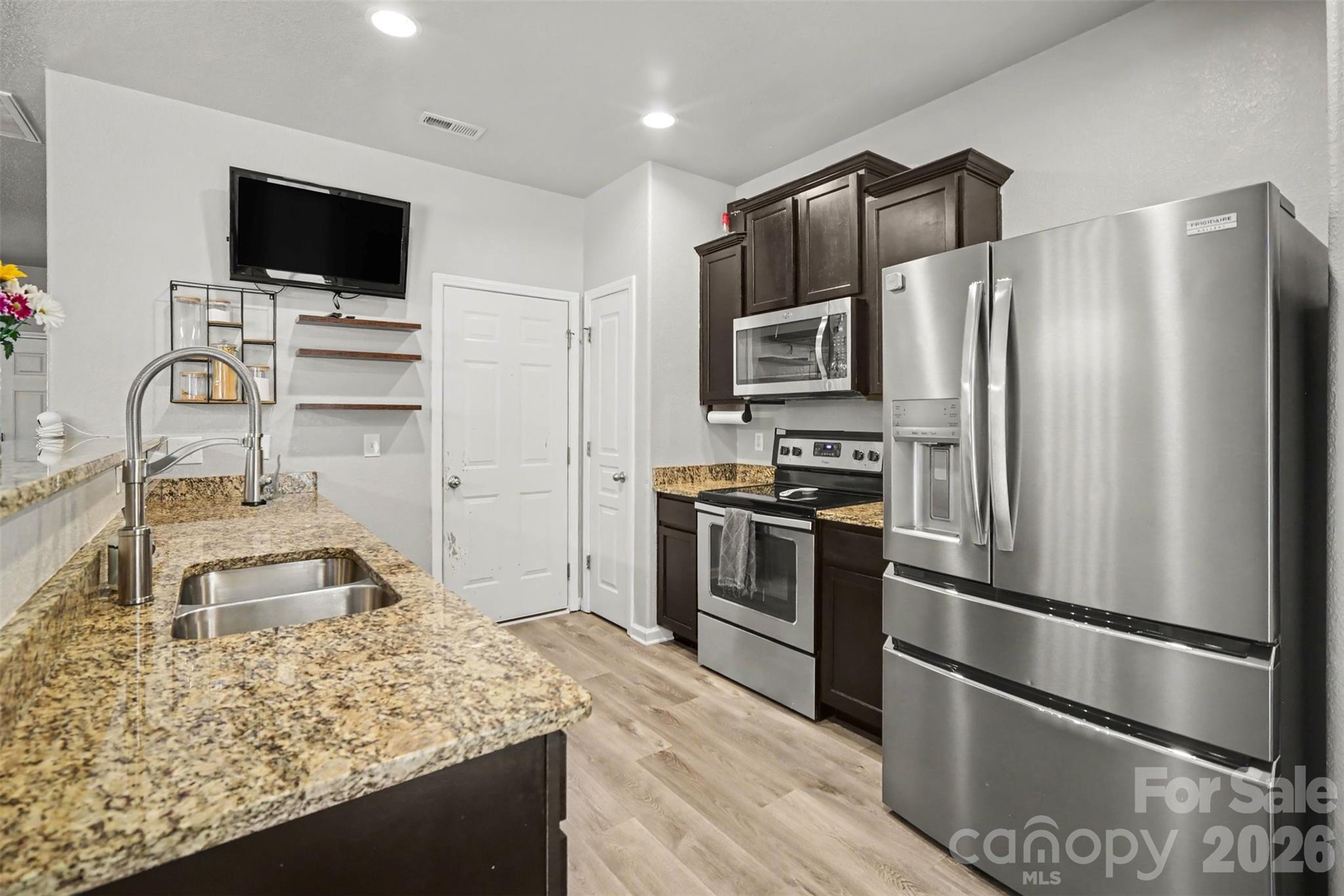 4560 Merryvale Forest Drive — Charlotte