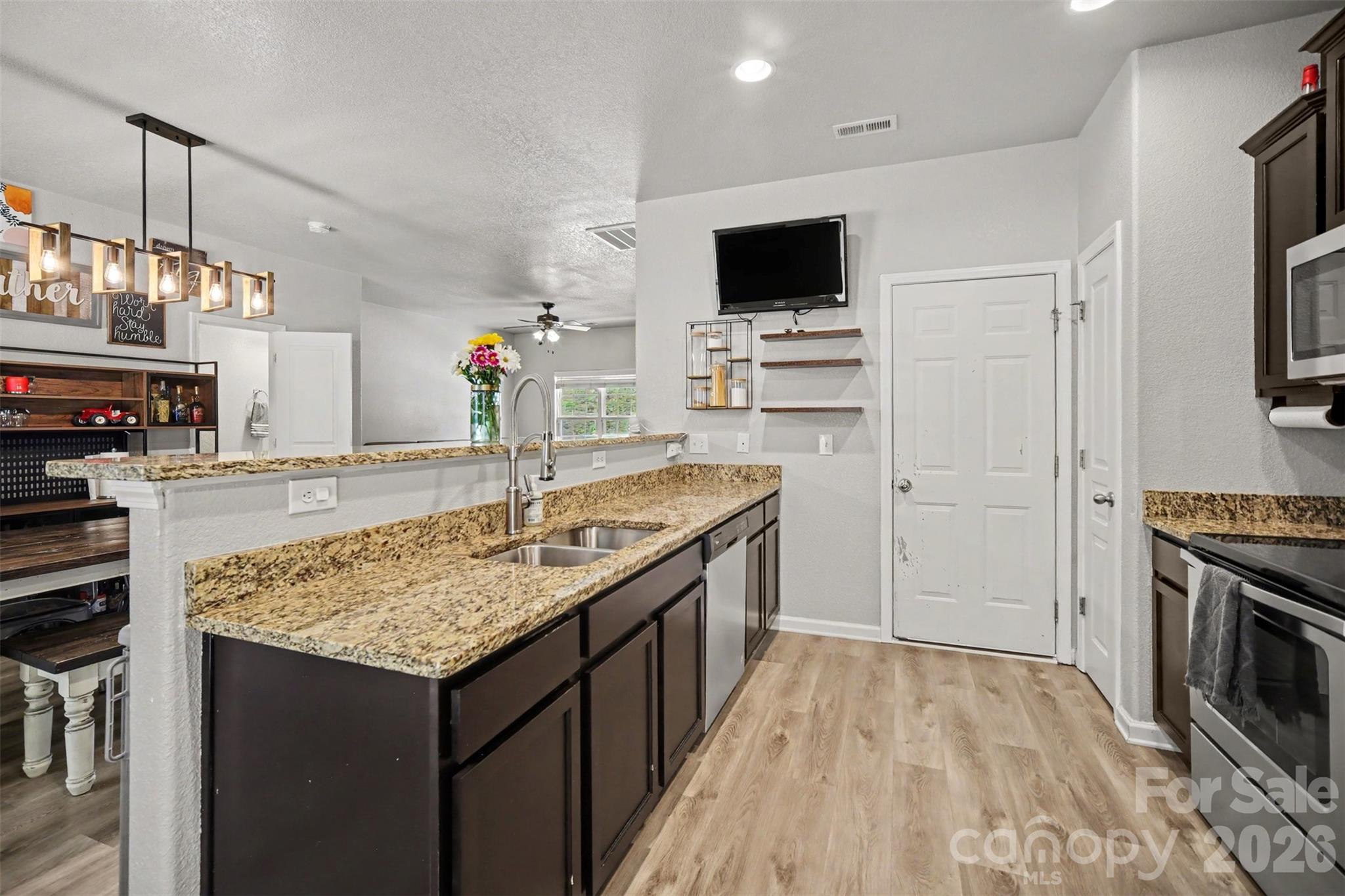 4560 Merryvale Forest Drive — Charlotte