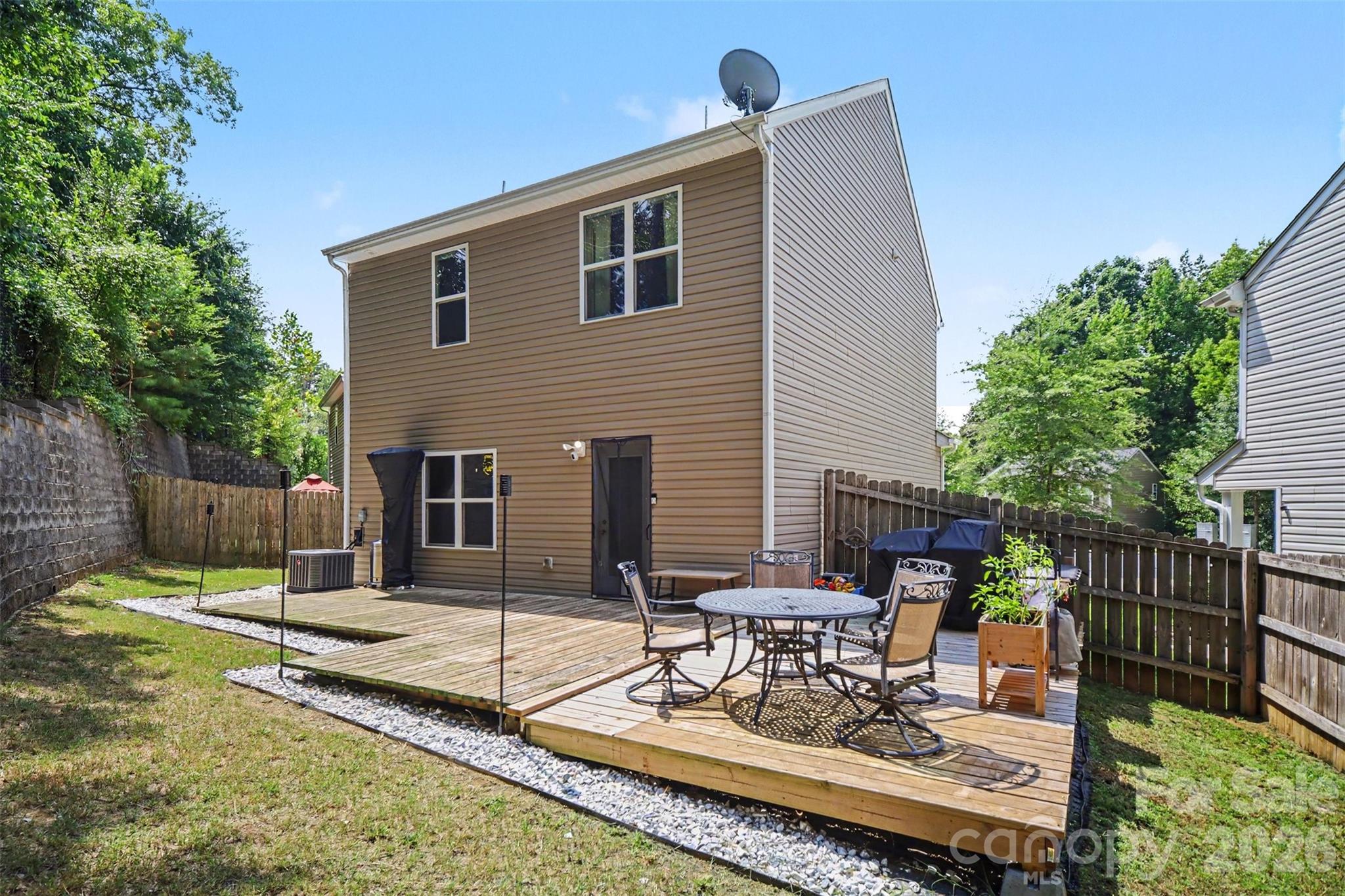 4560 Merryvale Forest Drive — Charlotte