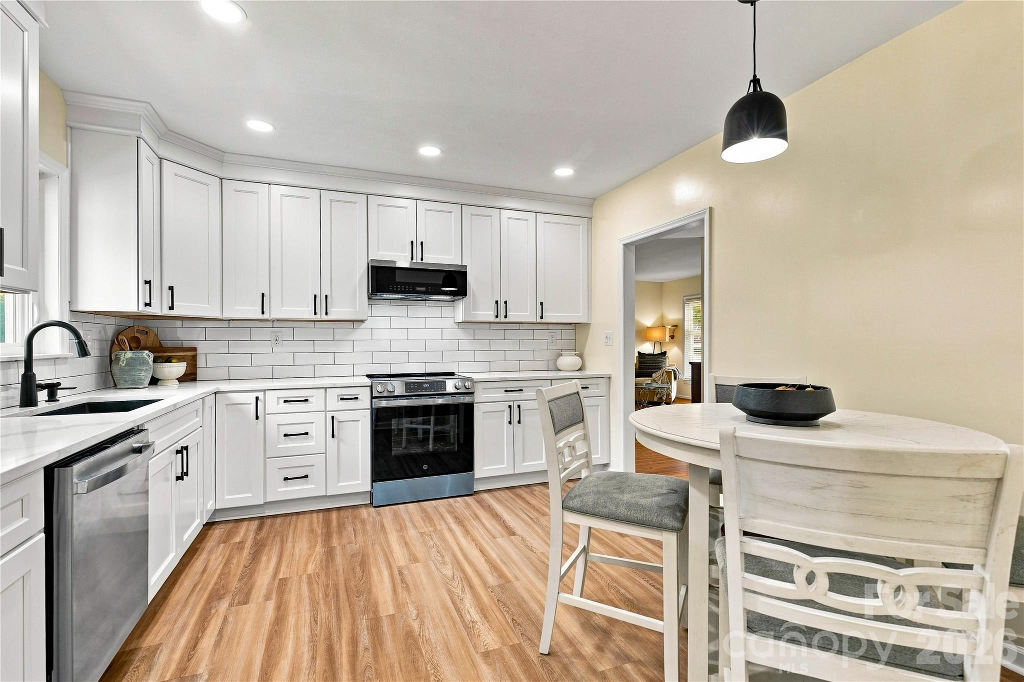 2429 Cassidy Drive — Davidson