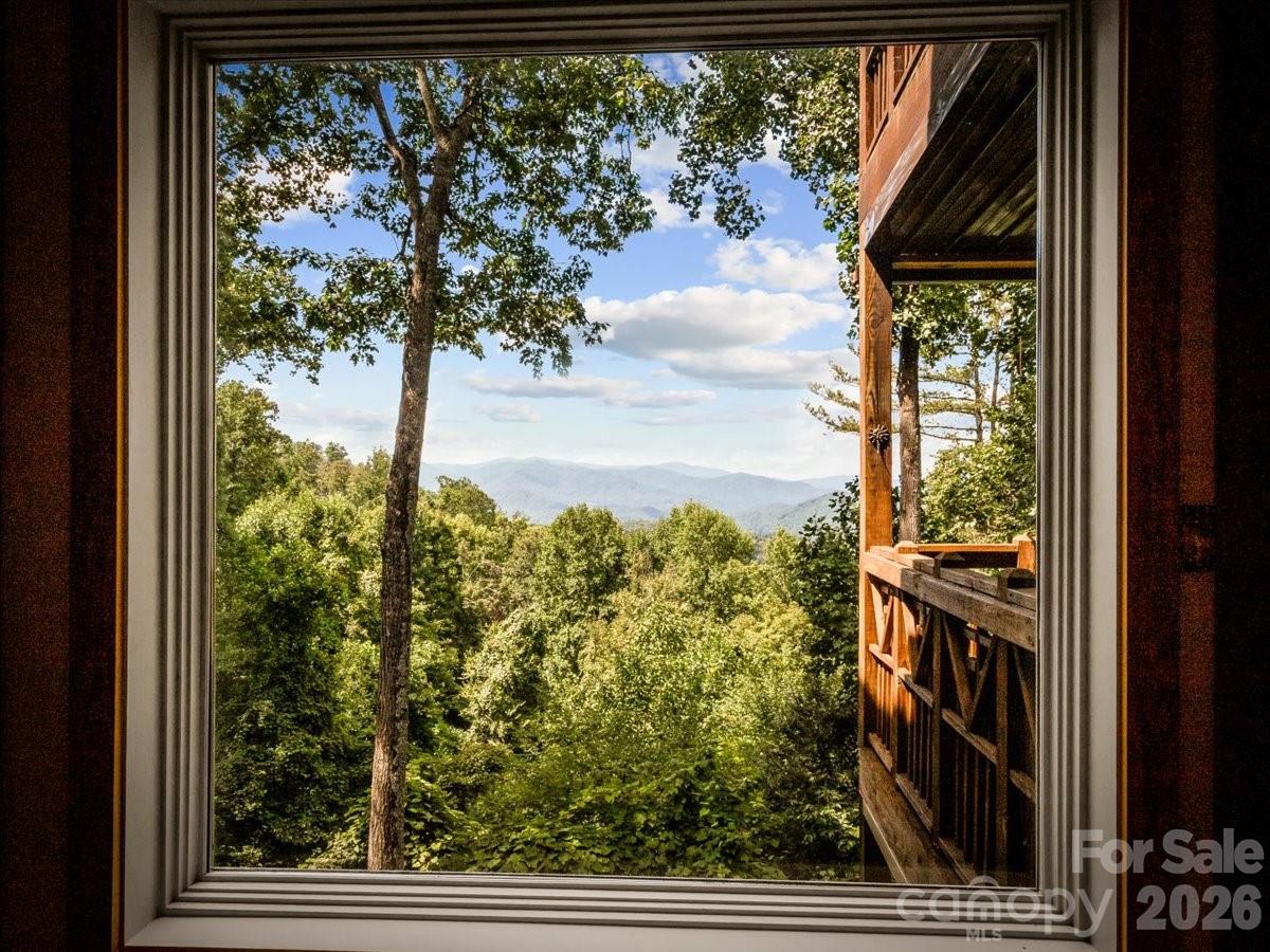 250 Creekside Way #C202 — Burnsville