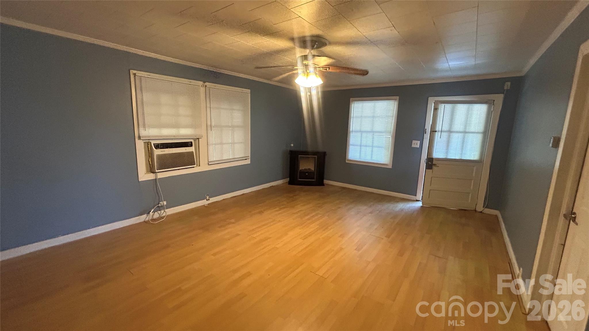 301 Belt Drive — Gastonia