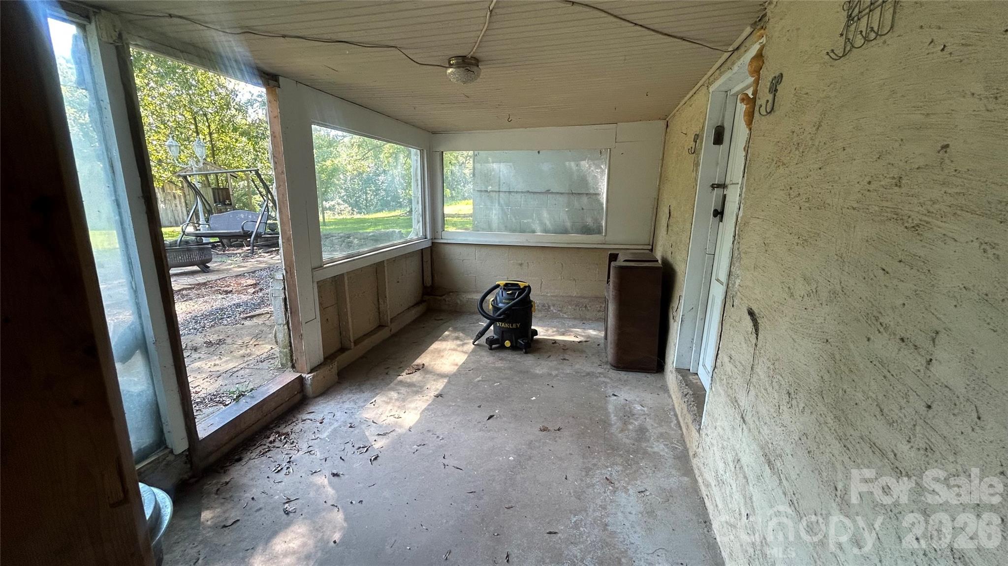 301 Belt Drive — Gastonia