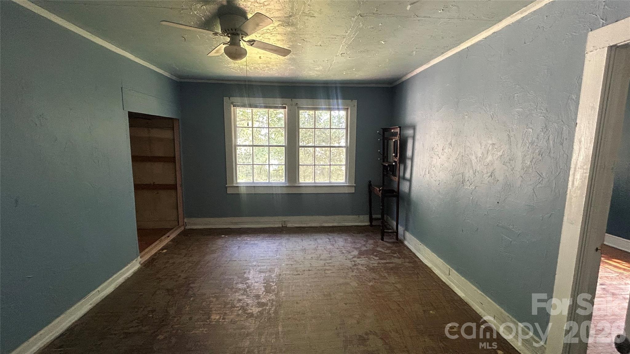 301 Belt Drive — Gastonia