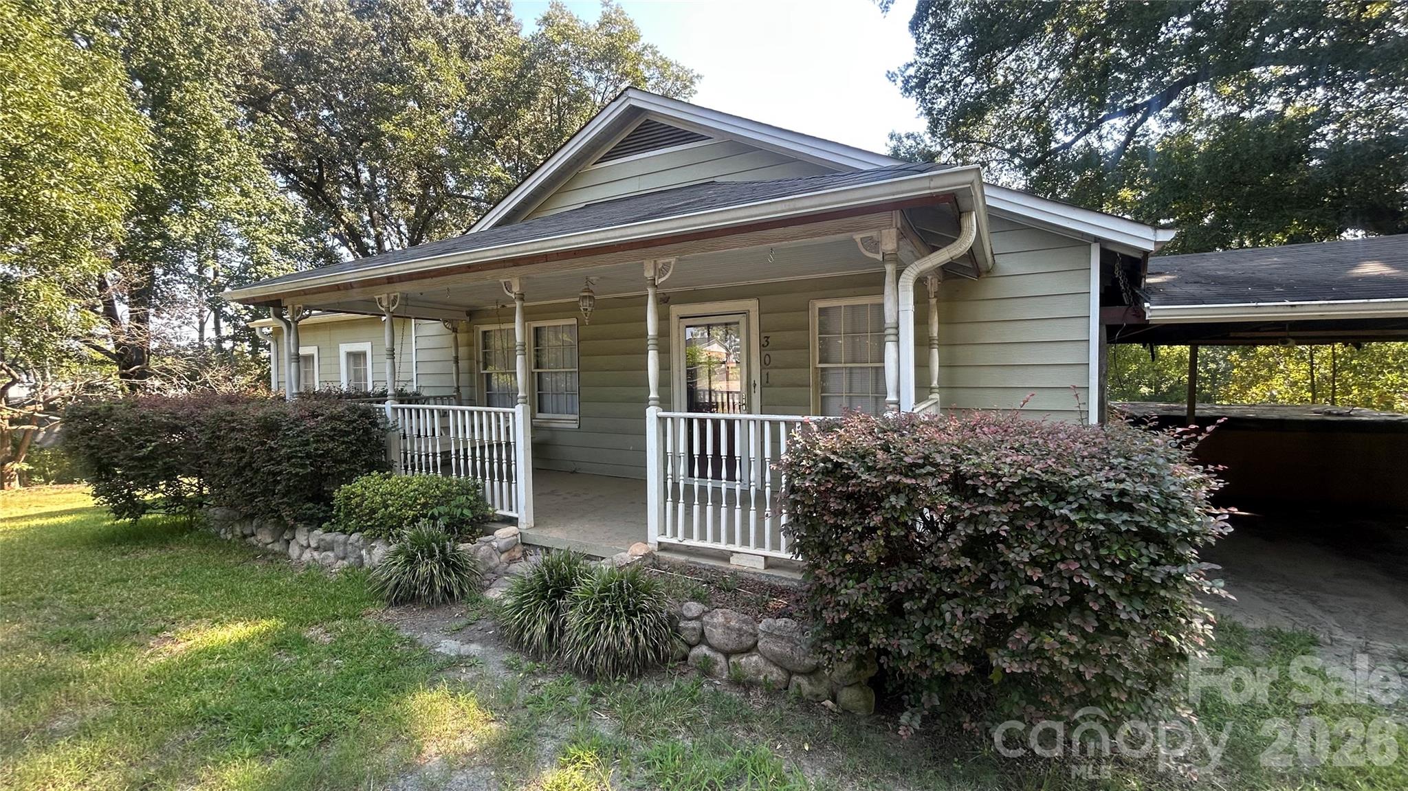 301 Belt Drive — Gastonia