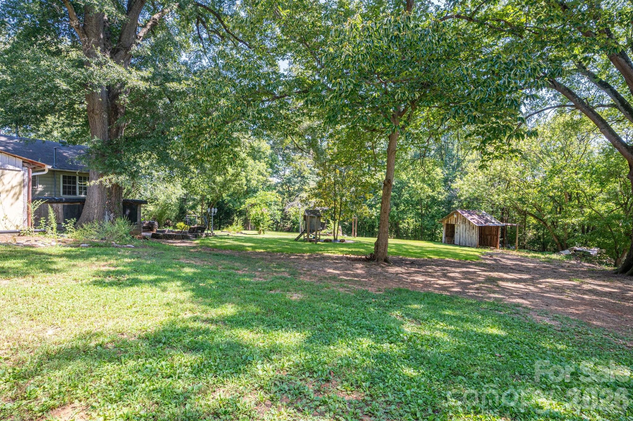301 Belt Drive — Gastonia