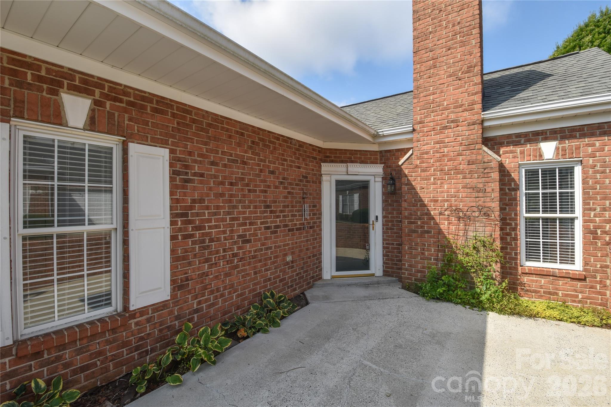 8332 Highland Glen Drive — Charlotte