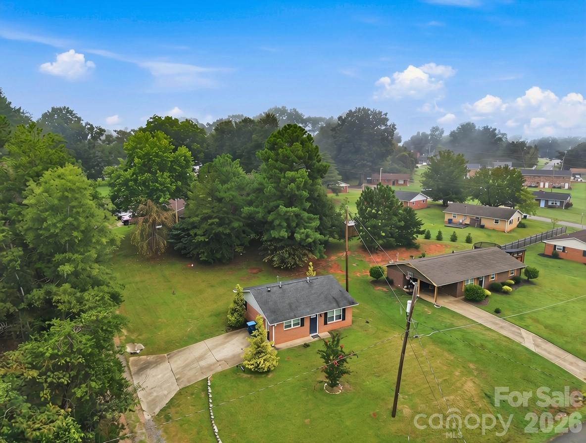 209 Roberson Road — Forest City