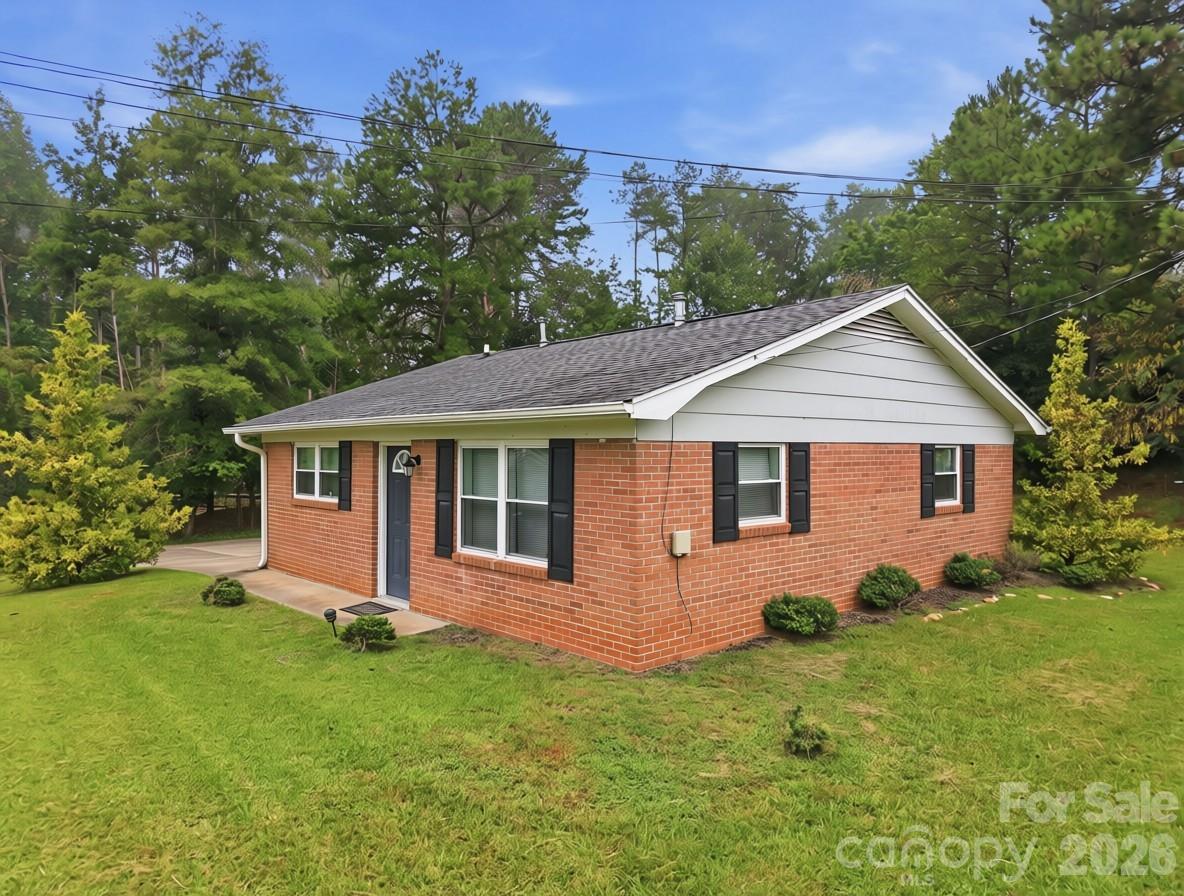 209 Roberson Road — Forest City