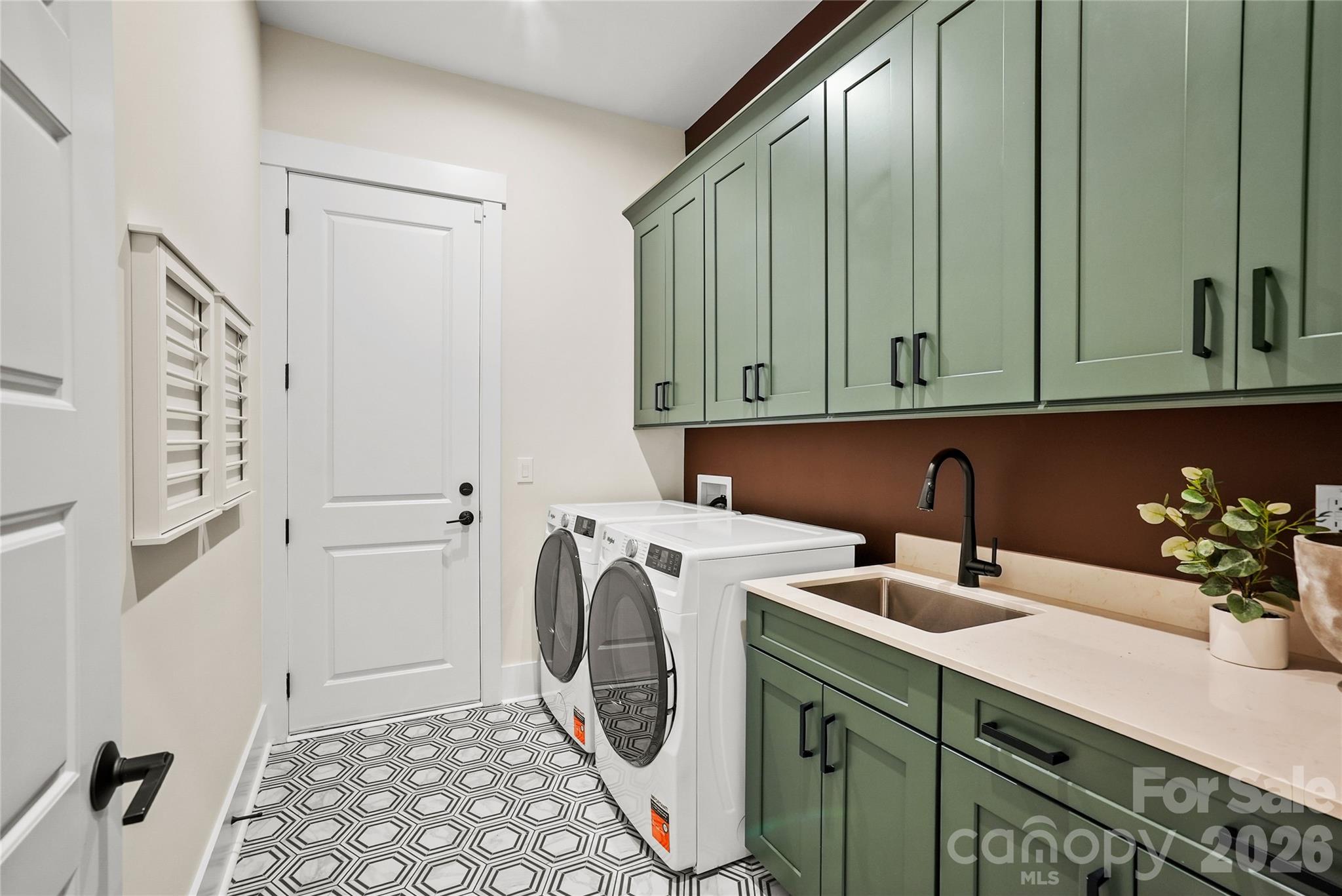 1012 McCoy Farm Drive — Wesley Chapel