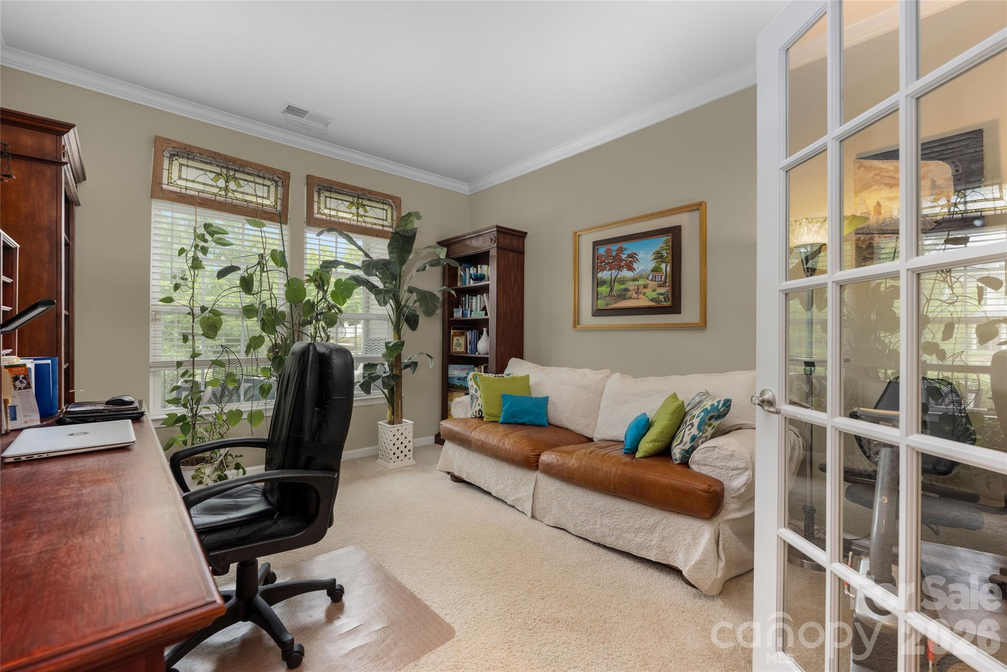 11426 Warfield Avenue — Huntersville