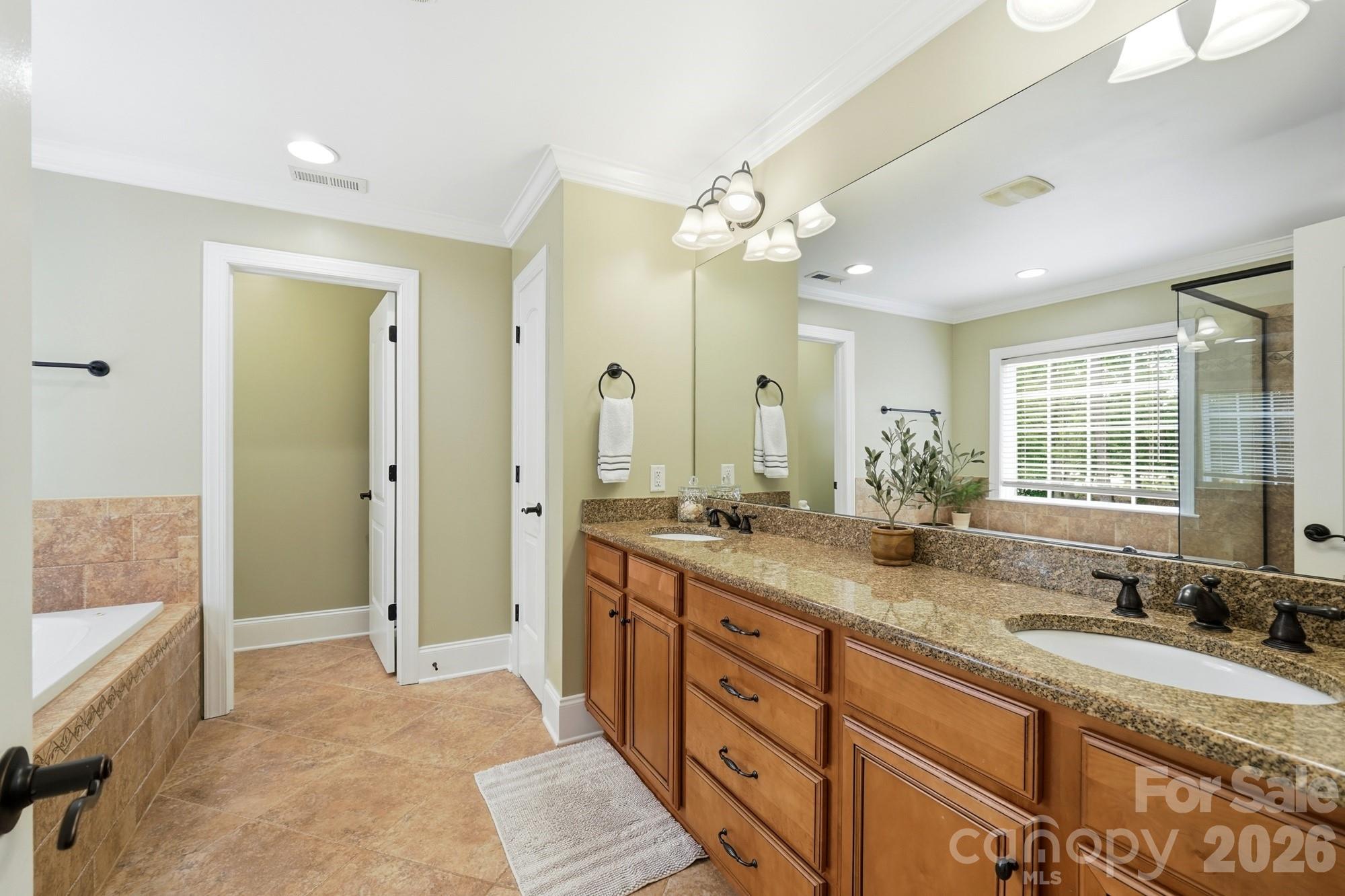 5875 Tipperary Drive — Denver