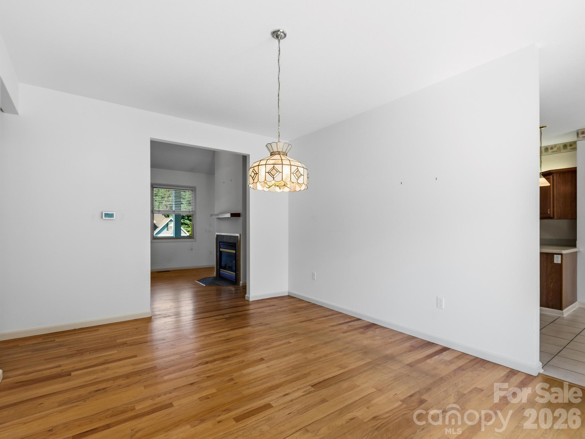 128 Stone House Road — Hendersonville