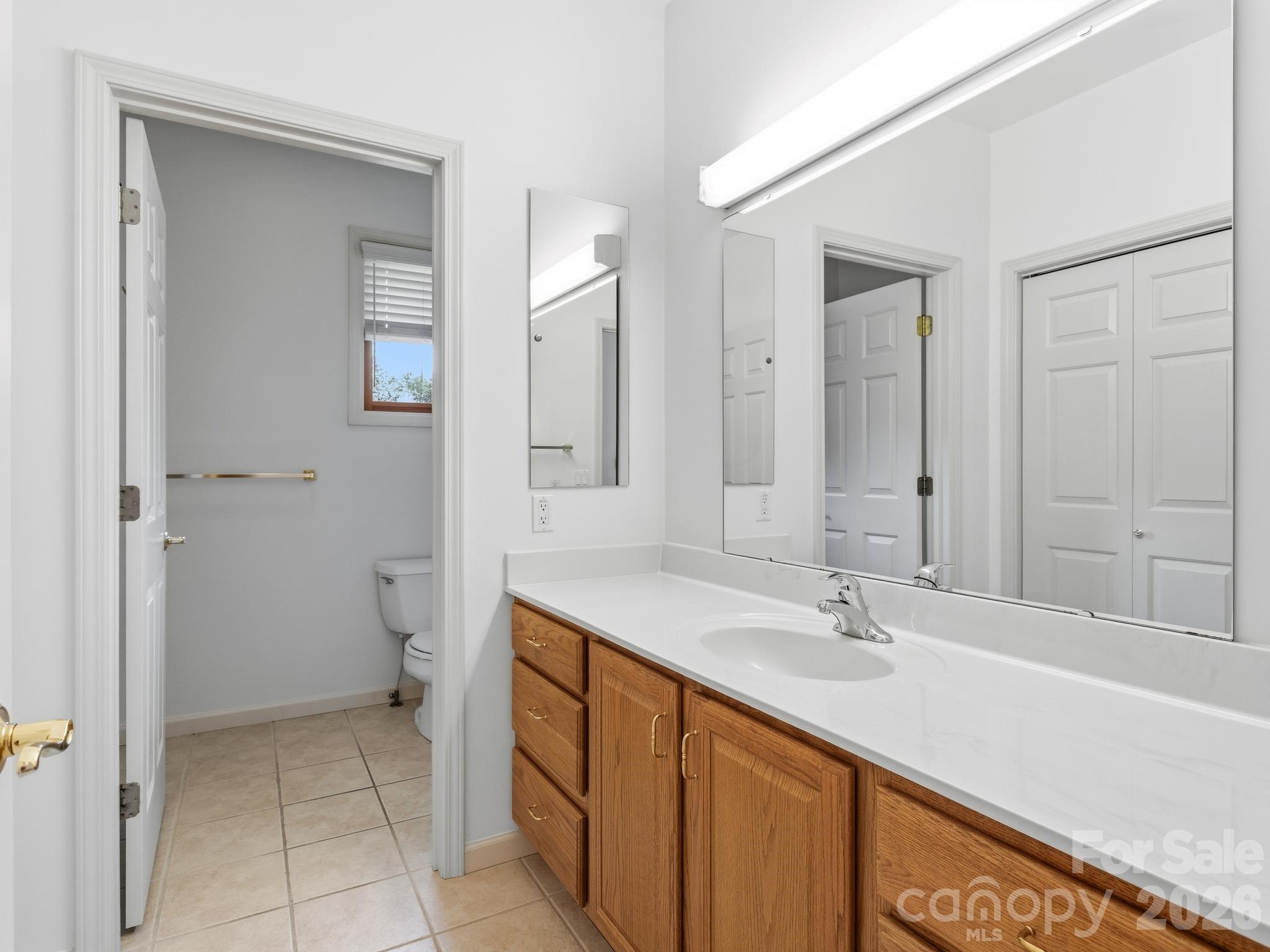 128 Stone House Road — Hendersonville