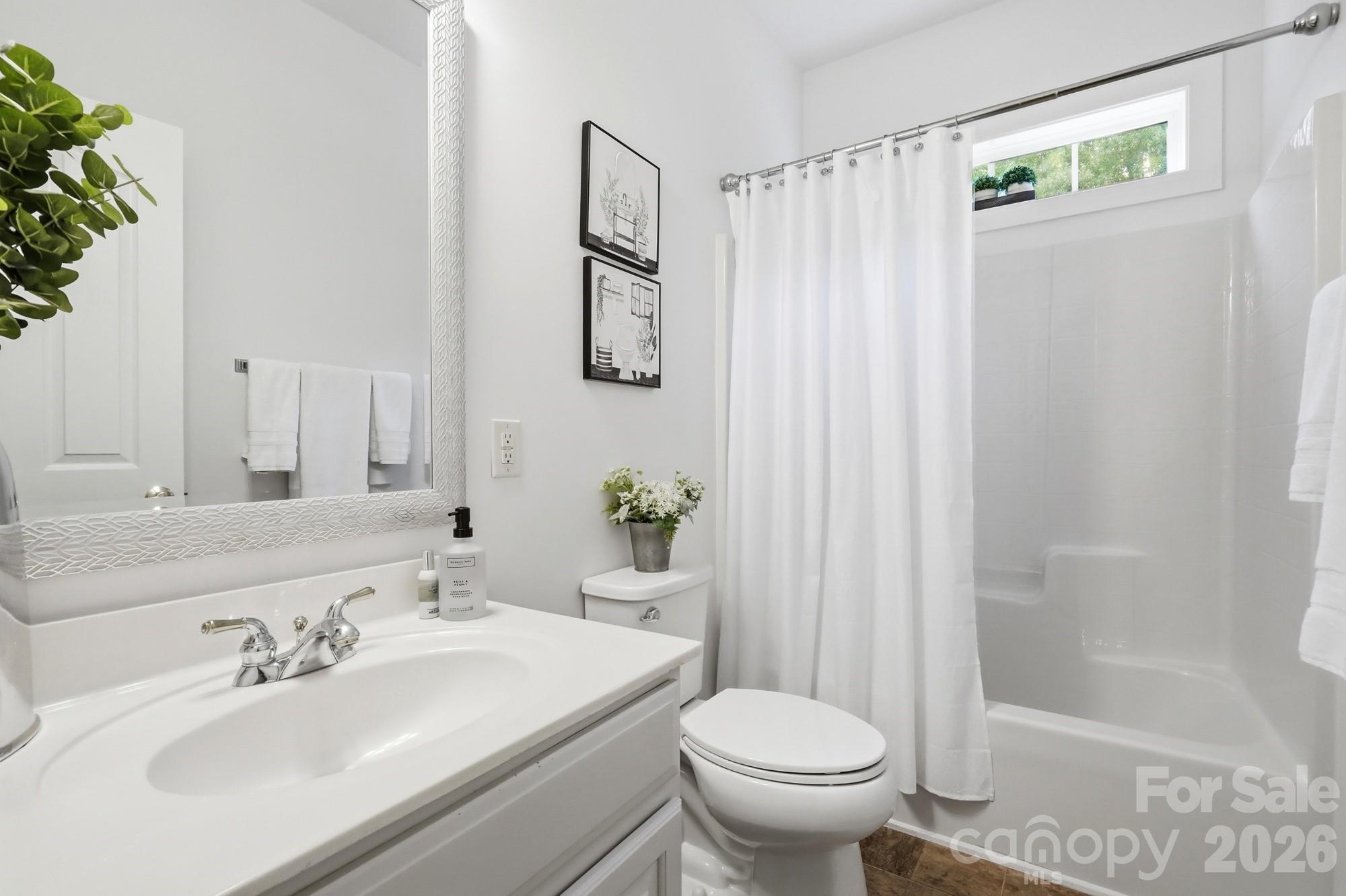12424 Tantallon Court — Pineville