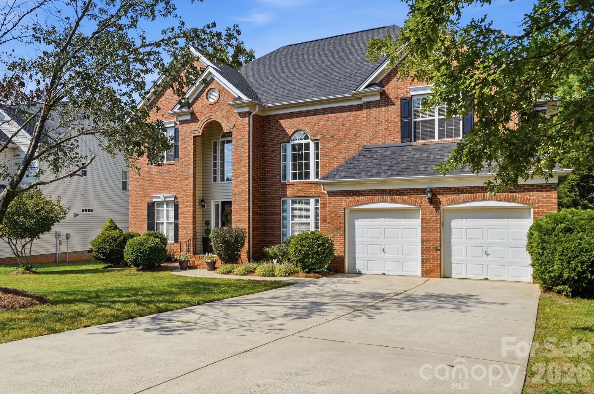 12424 Tantallon Court — Pineville