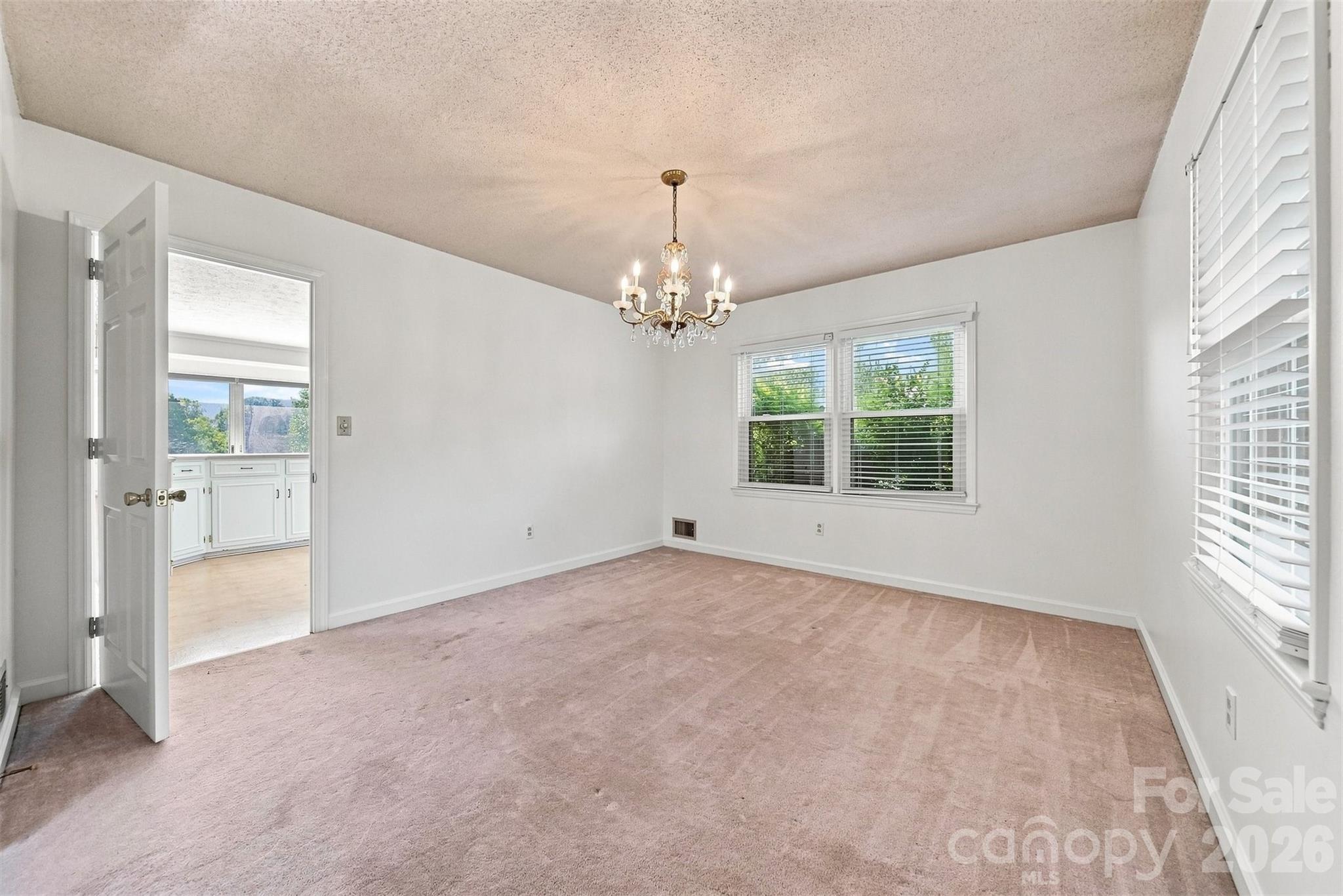 2796 Lakeview Drive — Lenoir