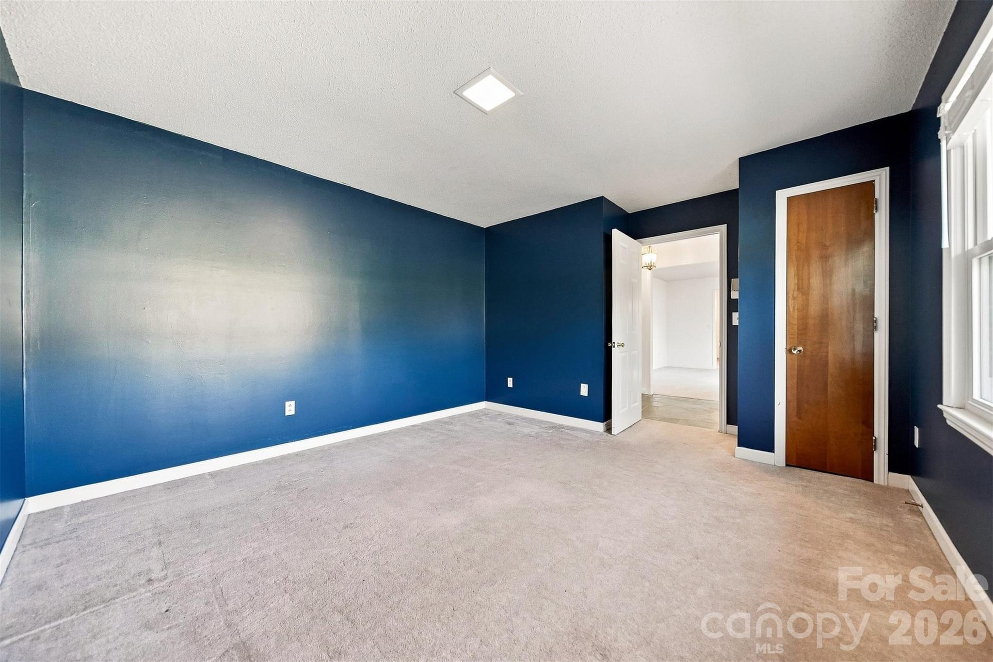 2796 Lakeview Drive — Lenoir