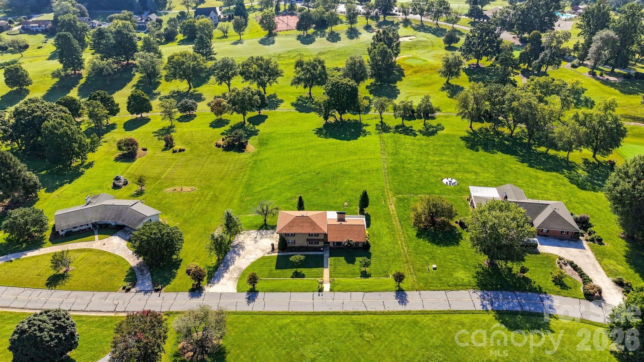 2796 Lakeview Drive — Lenoir