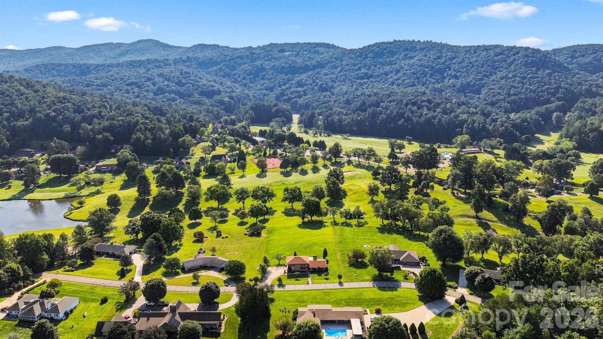 2796 Lakeview Drive — Lenoir