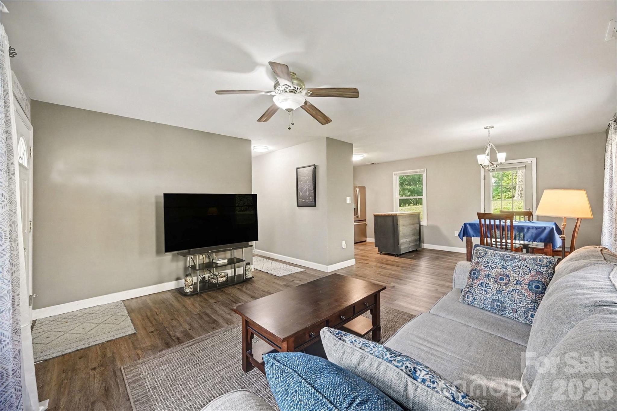 812 Capps Hill Mine Road — Charlotte