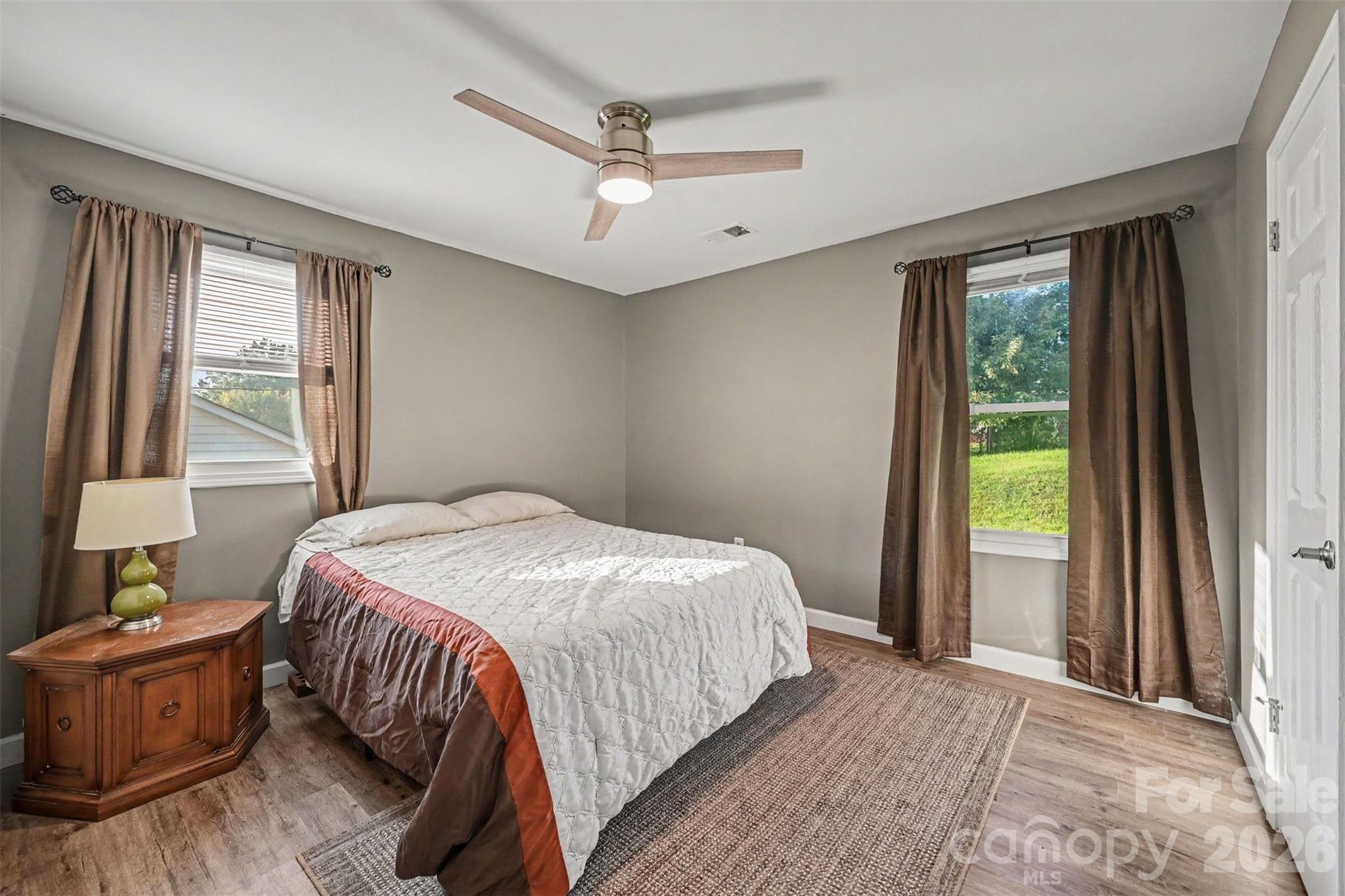 812 Capps Hill Mine Road — Charlotte