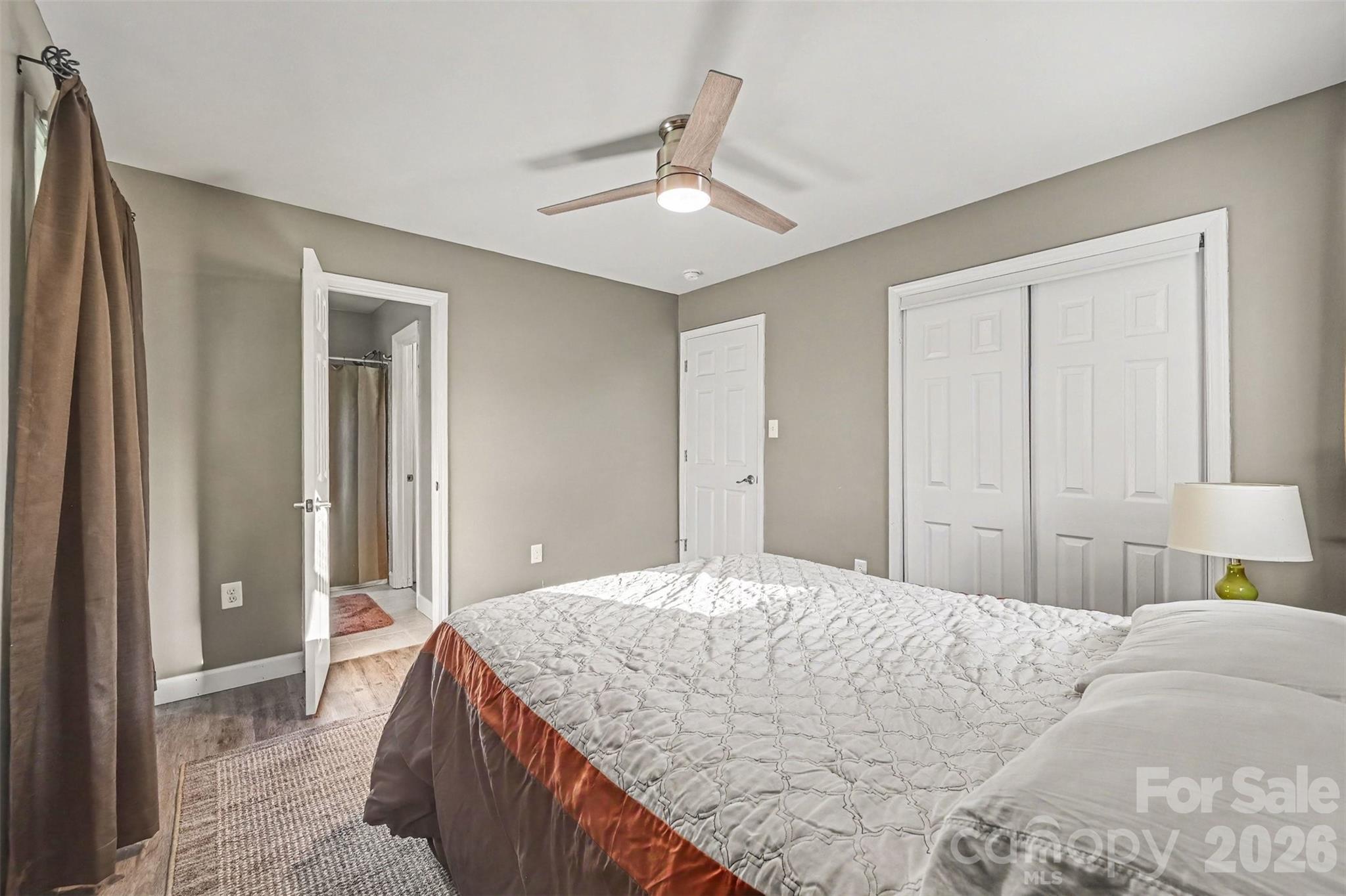 812 Capps Hill Mine Road — Charlotte