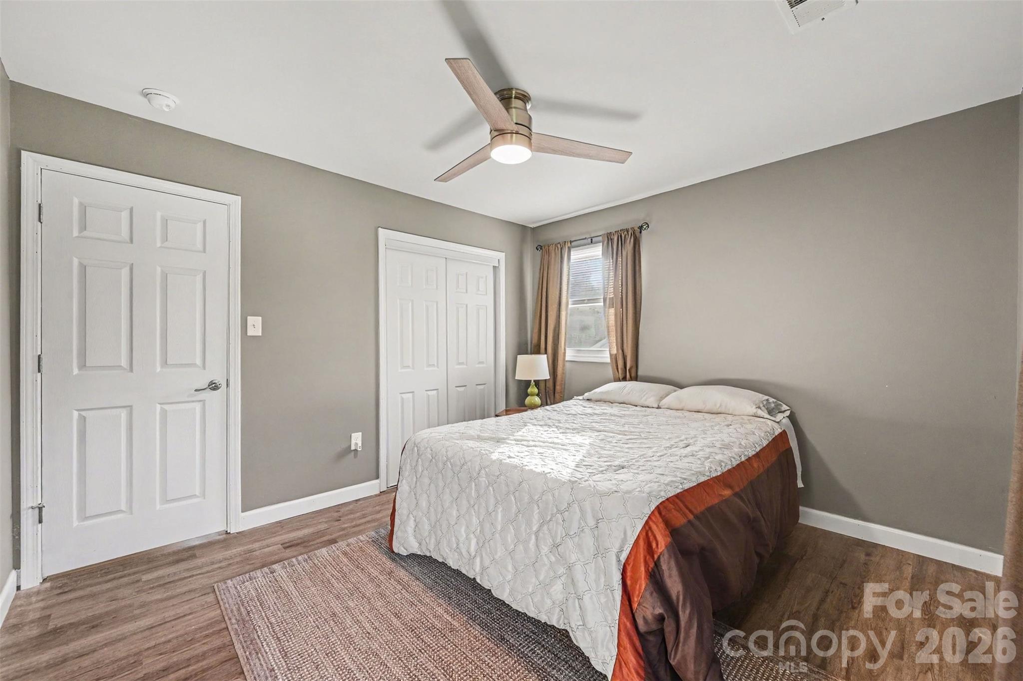812 Capps Hill Mine Road — Charlotte