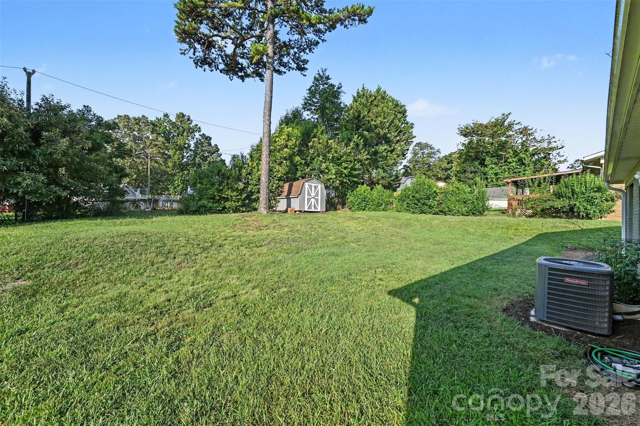 812 Capps Hill Mine Road — Charlotte