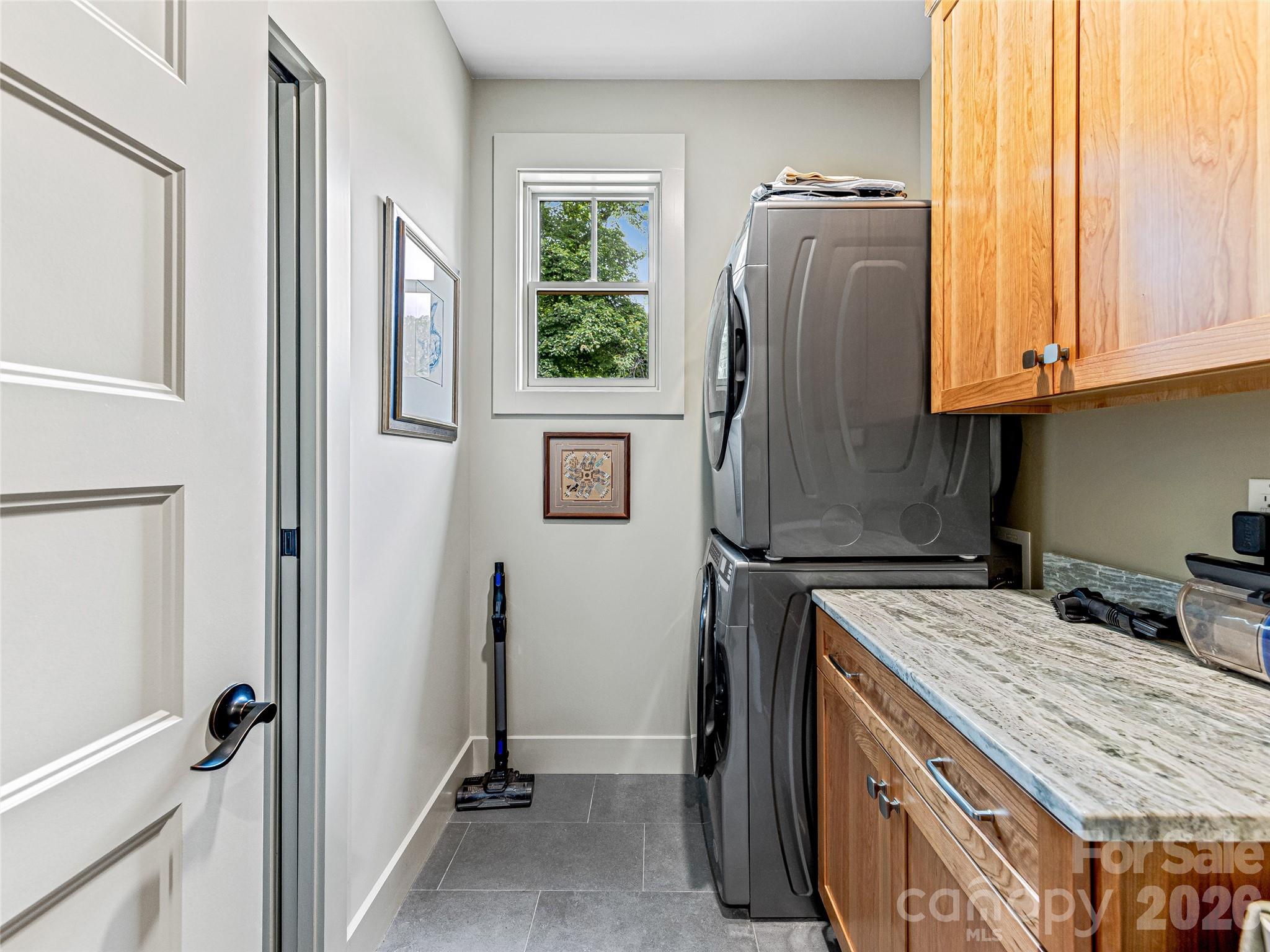 37 Ashe Park Circle — Asheville