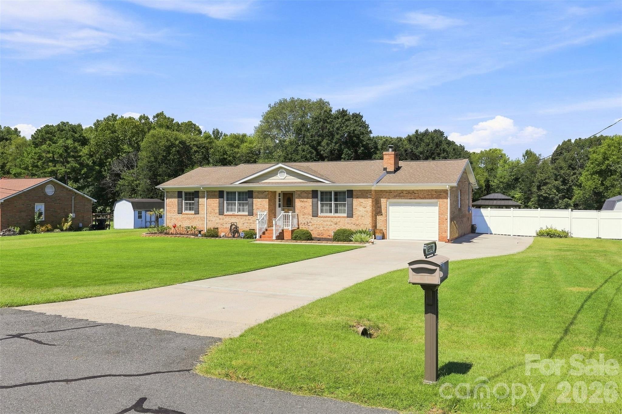 6591 Weldon Circle NW — Concord