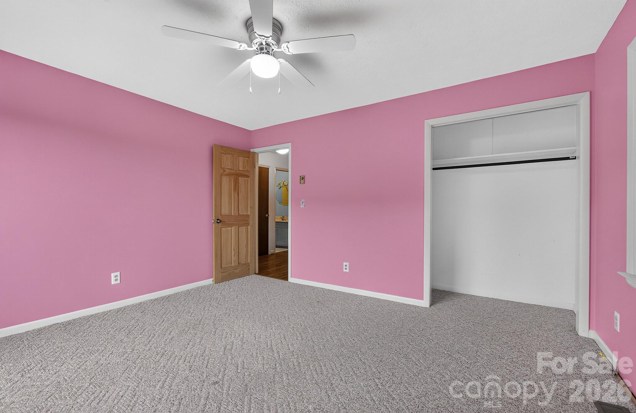 1371 Jackson Loop Road — Flat Rock