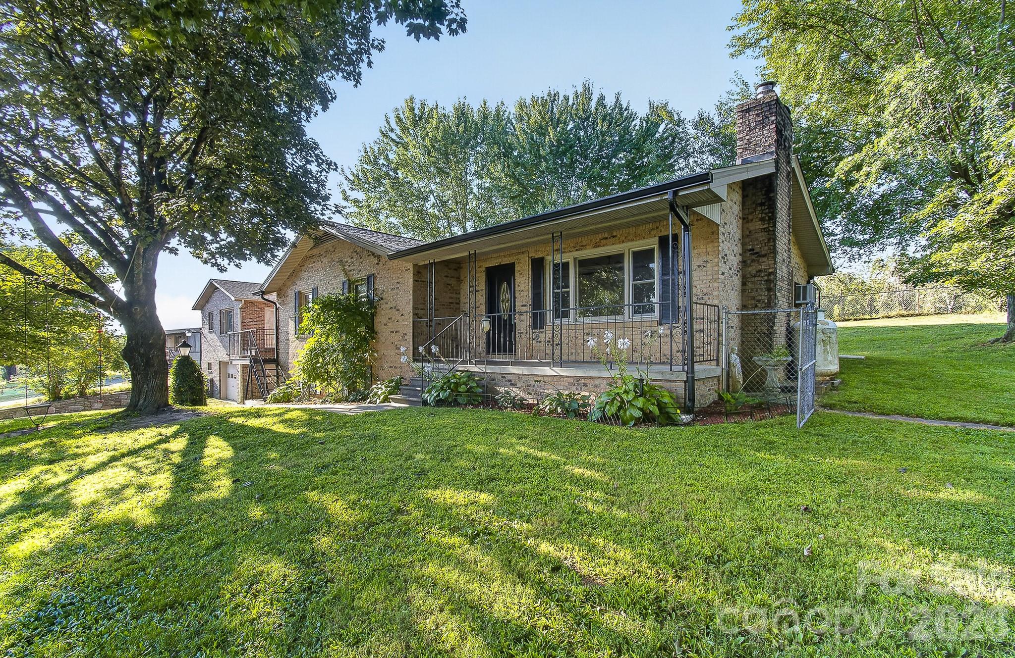 1371 Jackson Loop Road — Flat Rock