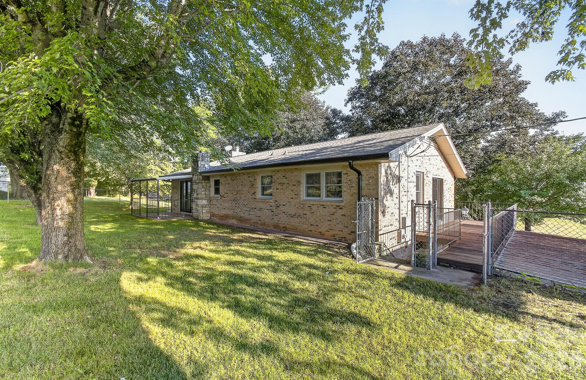 1371 Jackson Loop Road — Flat Rock