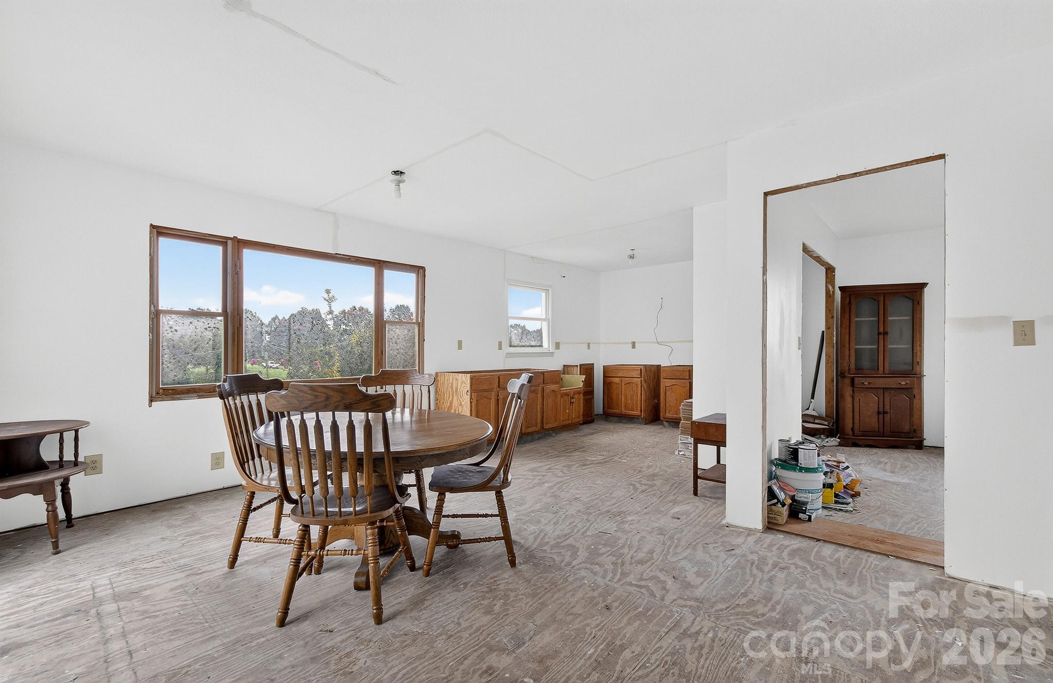 1371 Jackson Loop Road — Flat Rock