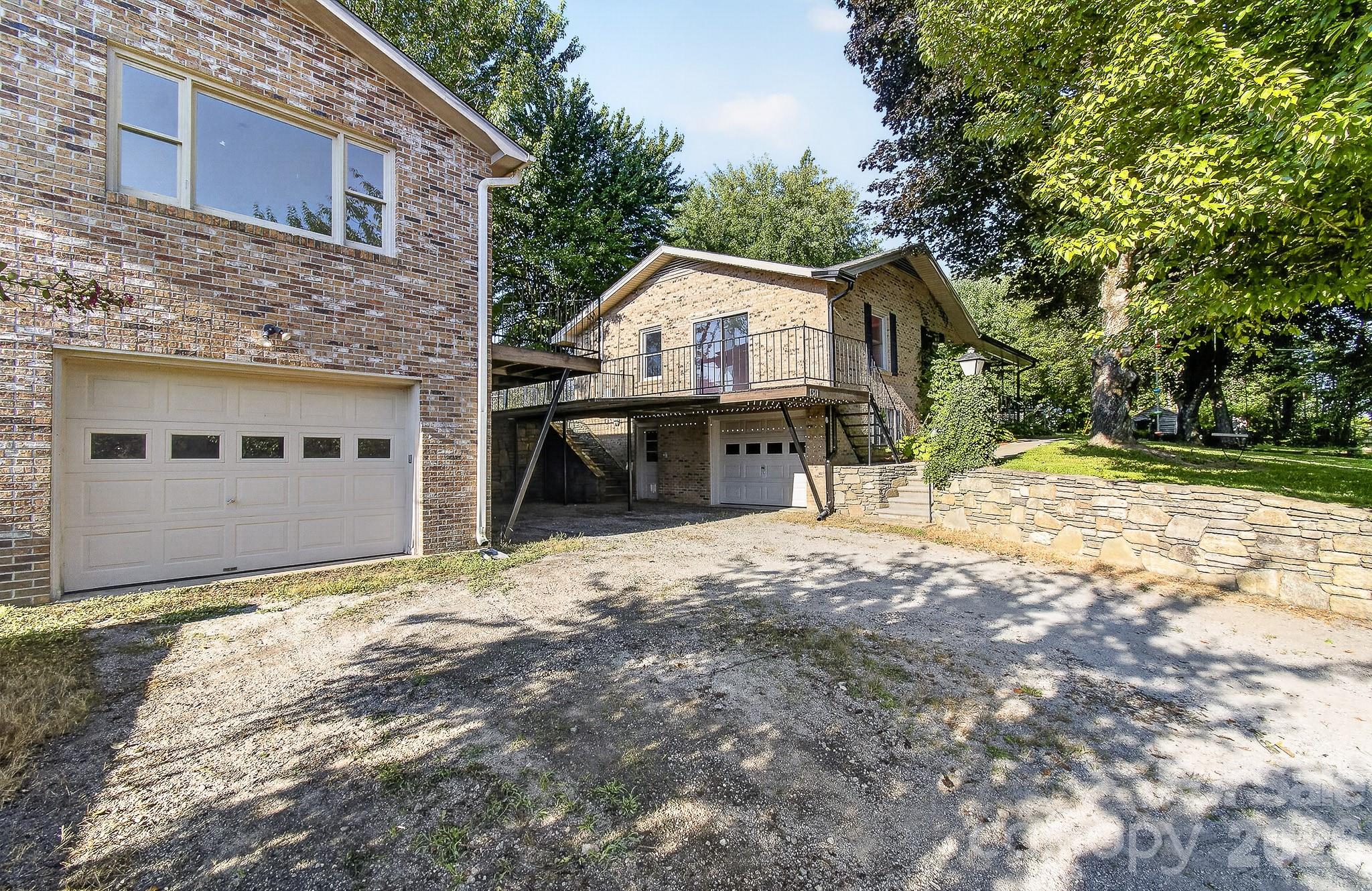 1371 Jackson Loop Road — Flat Rock