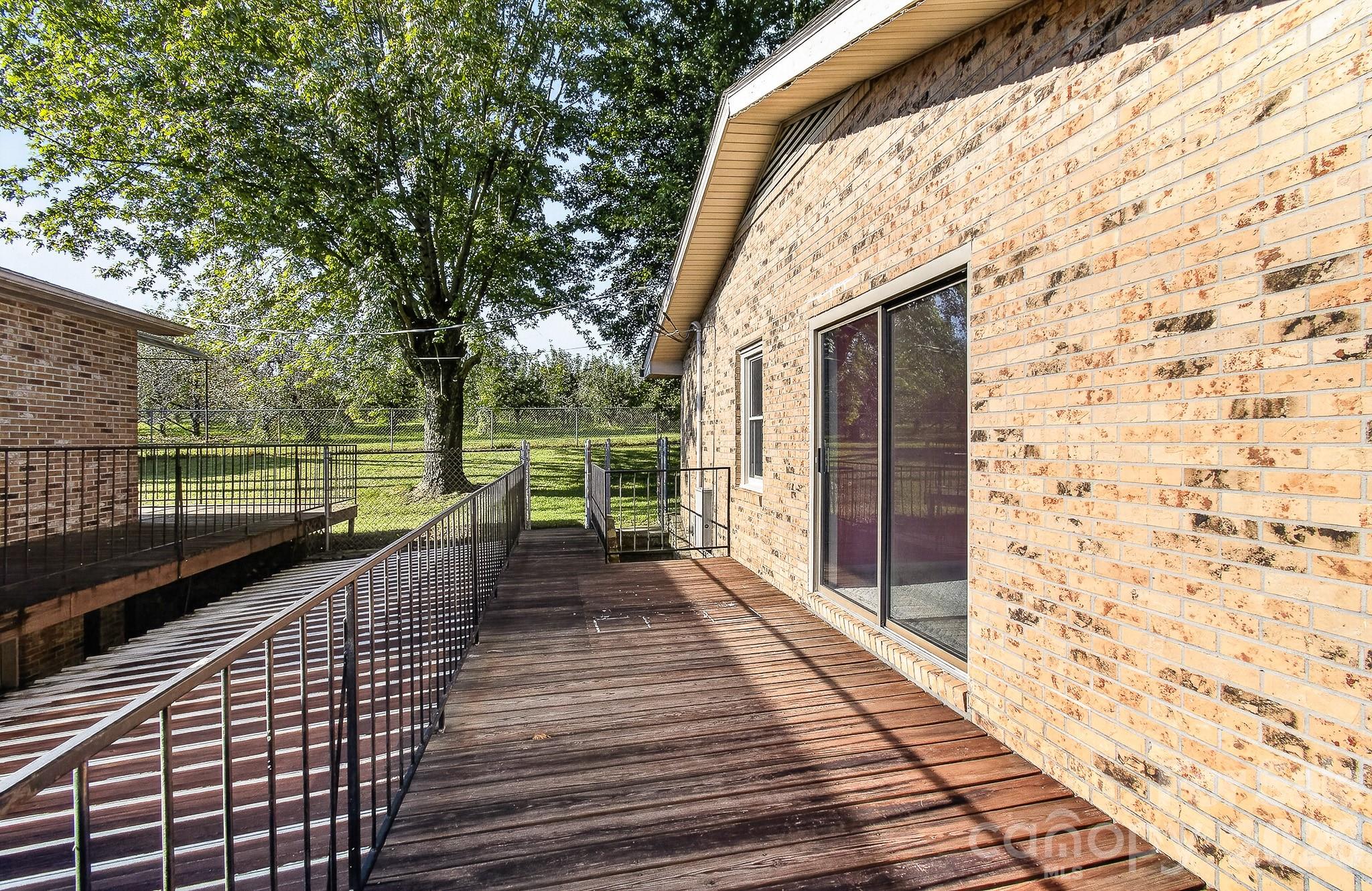 1371 Jackson Loop Road — Flat Rock