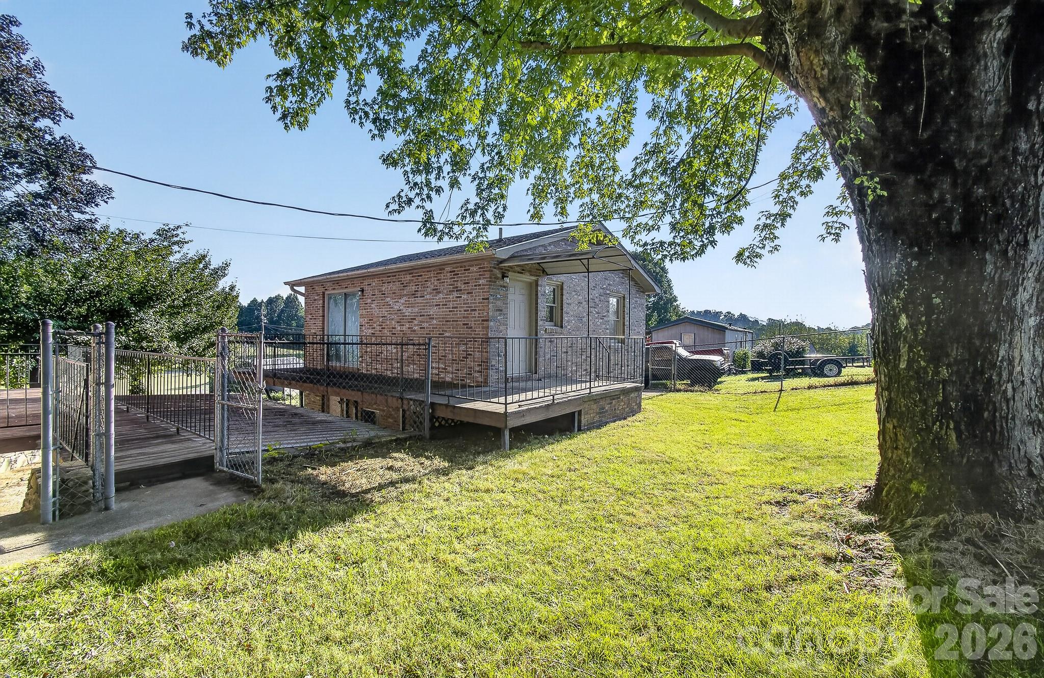 1371 Jackson Loop Road — Flat Rock