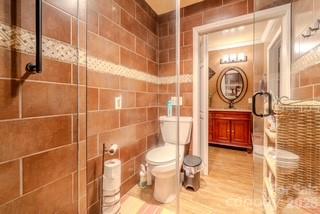 455 Avery Lane — Newland